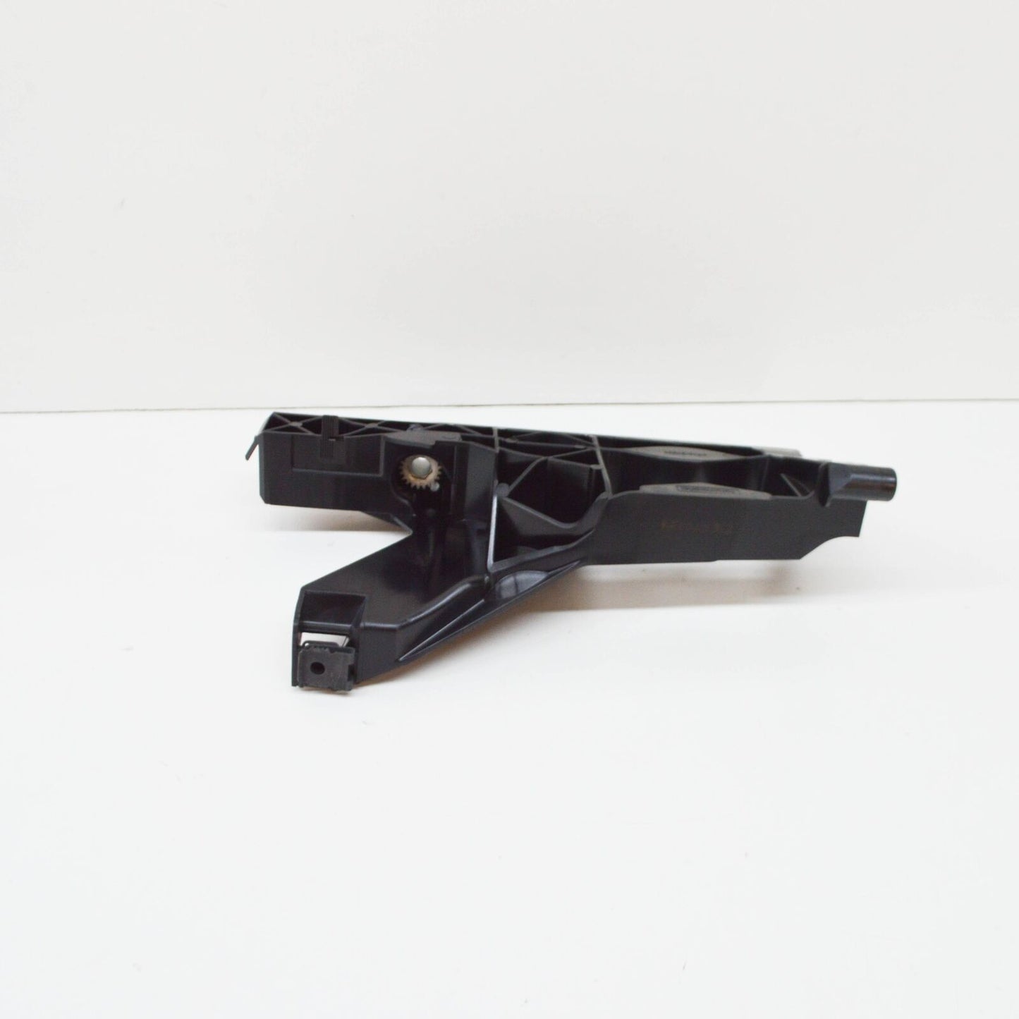 NEW AUDI A6 C7 FRONT RIGHT HEADLIGHT BRACKET 4G0805608 2013 ORIGINAL