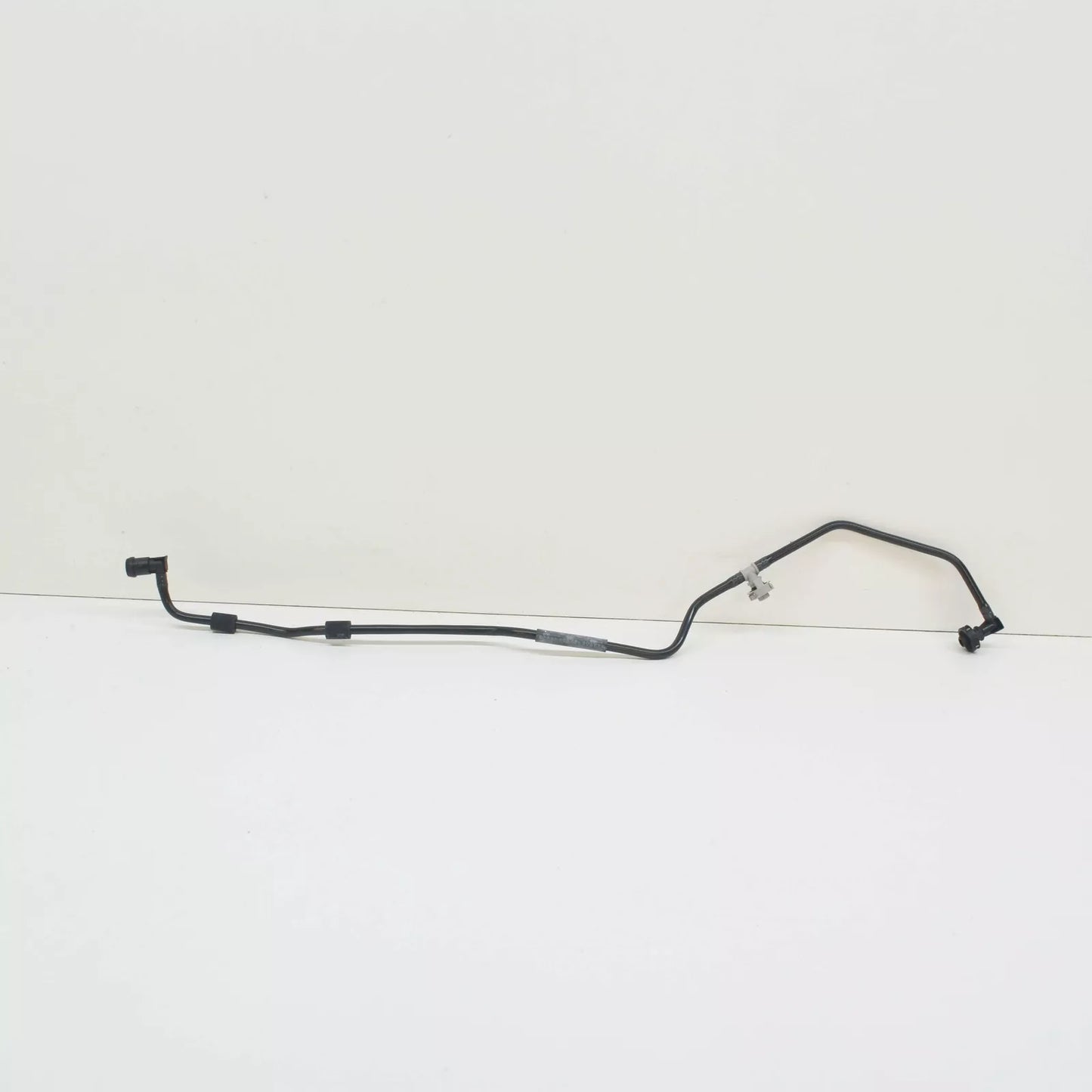 NEW AUDI A5 8W6 COOLING SYSTEM BREATHER LINE 8W1121081BK