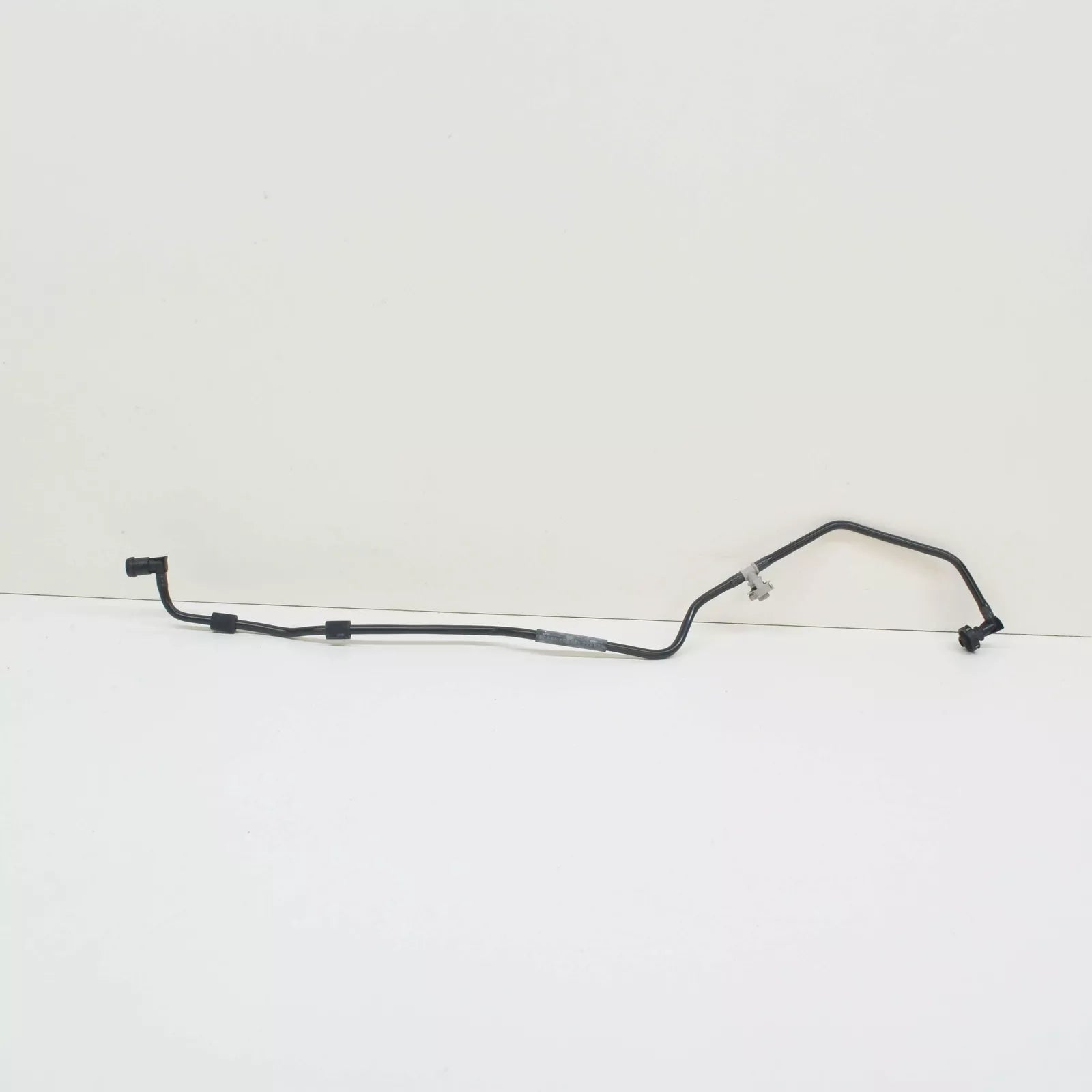 NEW AUDI A5 8W6 COOLING SYSTEM BREATHER LINE 8W1121081BK