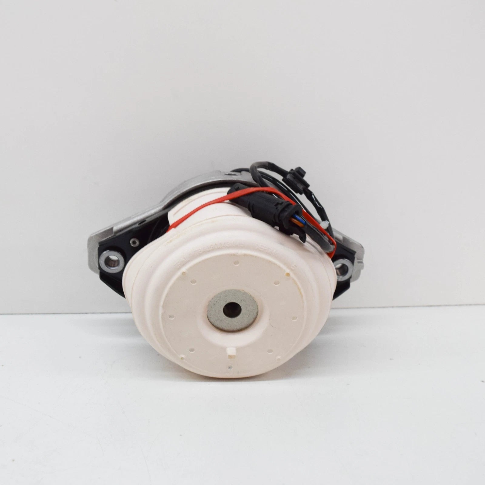 NEW MERCEDES-BENZ M W166 RIGHT SIDE ENGINE MOUNT A1662400400 ORIGINAL