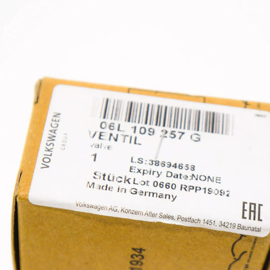 NEW AUDI A4 B8 CAMSHAFT ADJUSTER VALVE 06L109257G ORIGINAL