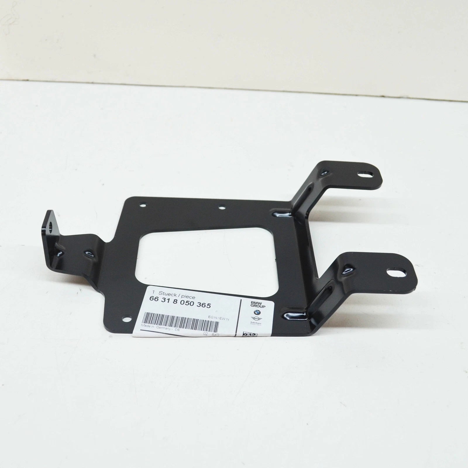 NEW BMW 6 CABRIO F12 ACC SENSOR BRACKET 66318050365 ORIGINAL