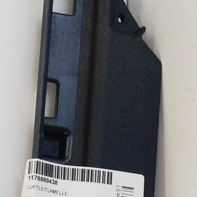 NEW MERCEDES BENZ CLA C117 FRONT GRILLE RIGHT DEFLECTOR A1178880438 ORIGINAL