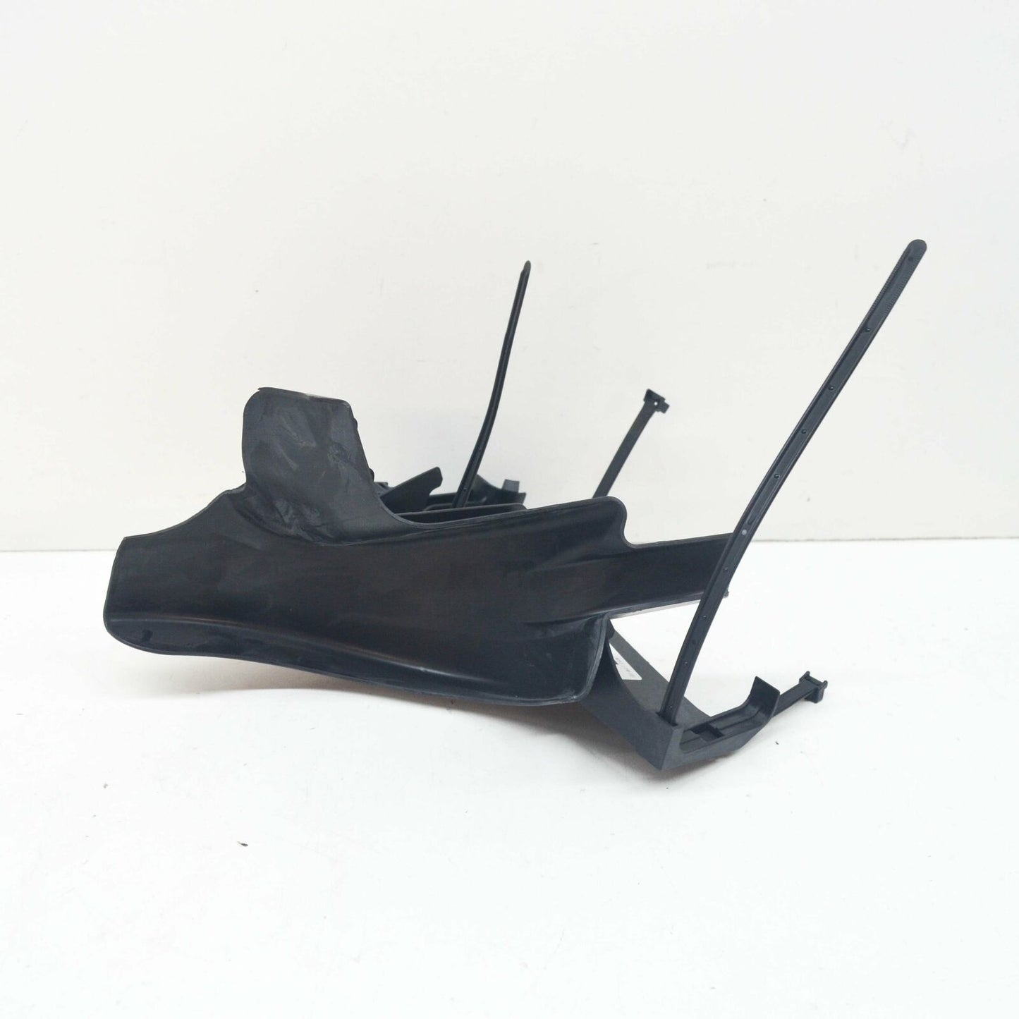 NEW MB CLA COUPE C117 FRONT LEFT BRAKE AIR DUCT A2464211420 ORIGINAL