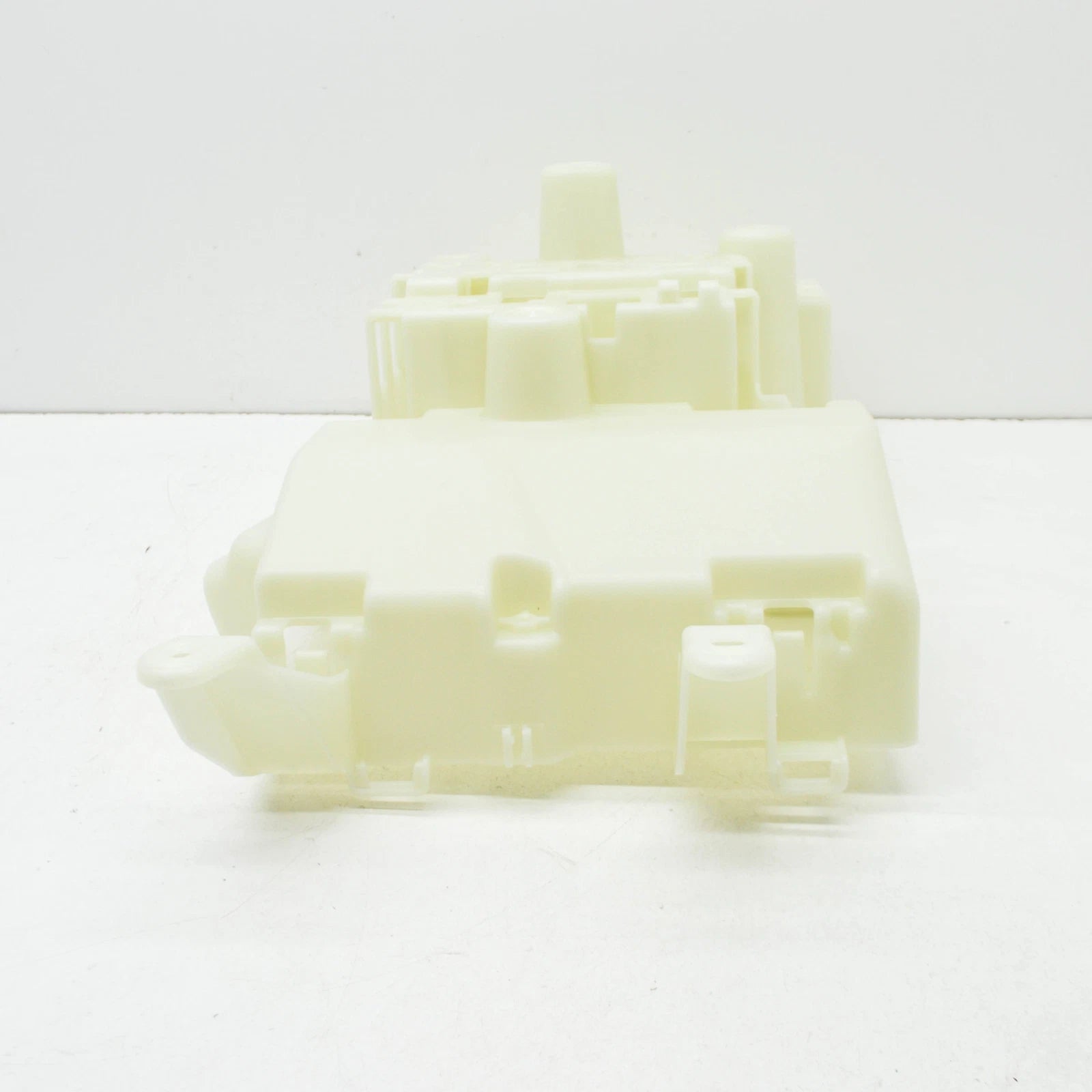 NEW BMW X5 G05 POWER DISTRIBUTOR BOX BRACKET 61138780755 ORIGINAL