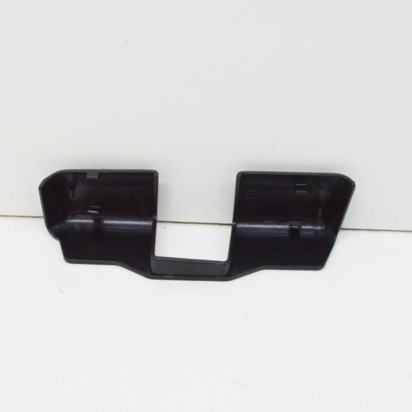 NEW BMW Z3 COUPE E36 LEFT TRUNK HINGE COVER 51718401013 8401013 ORIGINAL