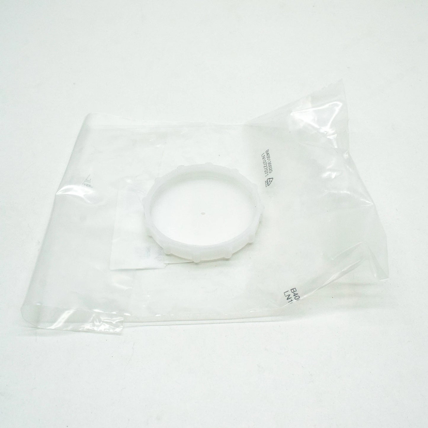 NEW MERCEDES-BENZ COUPE C123 WINDSHIELD TANK CAP TOP COVER A1238690172 ORIGINAL