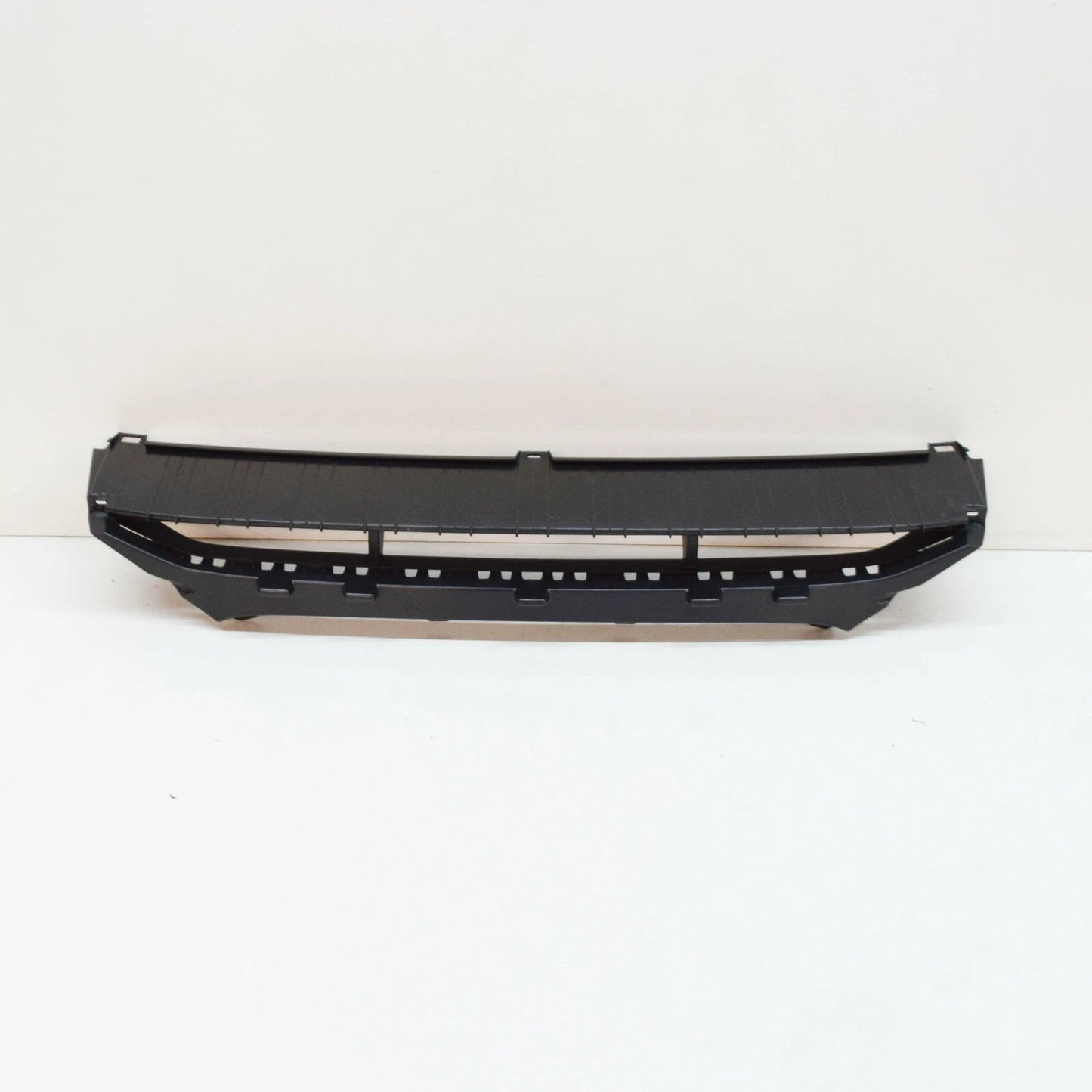 NEW AUDI A5 8T FRONT BUMPER LOWER CENTRE GRILLE 8T0807647C01C