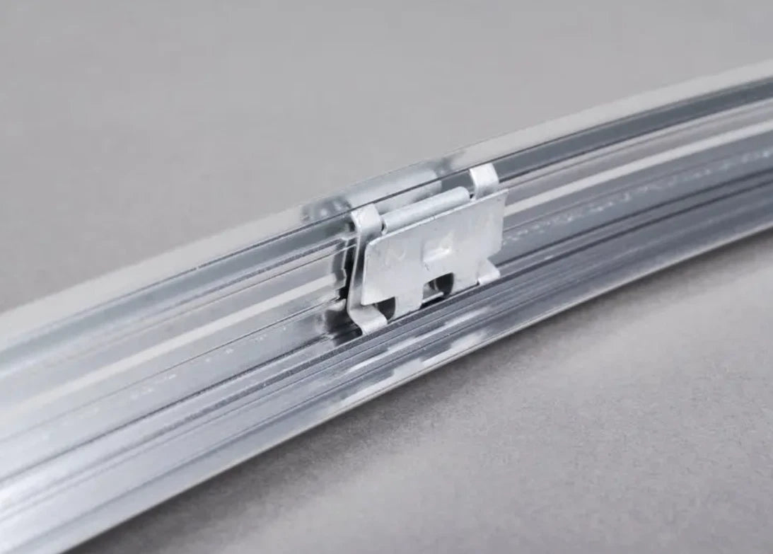 NEW BMW X5 E70 FRONT LEFT DOOR WINDOW FRAME TOP STRIP 51337174387 7174387