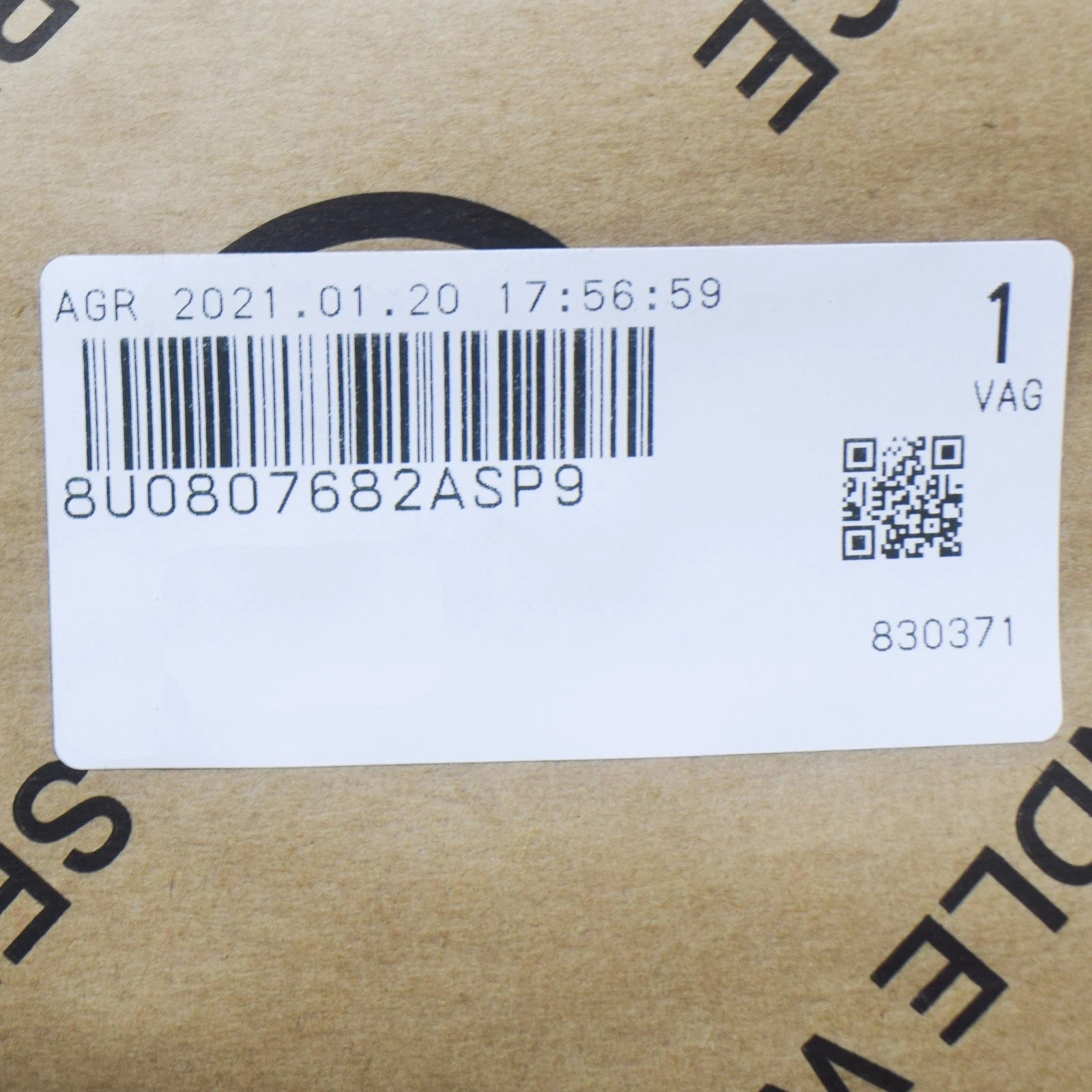 NEW AUDI Q3 8U FRONT BUMPER RIGHT FOG GRILLE  8U0807682ASP9