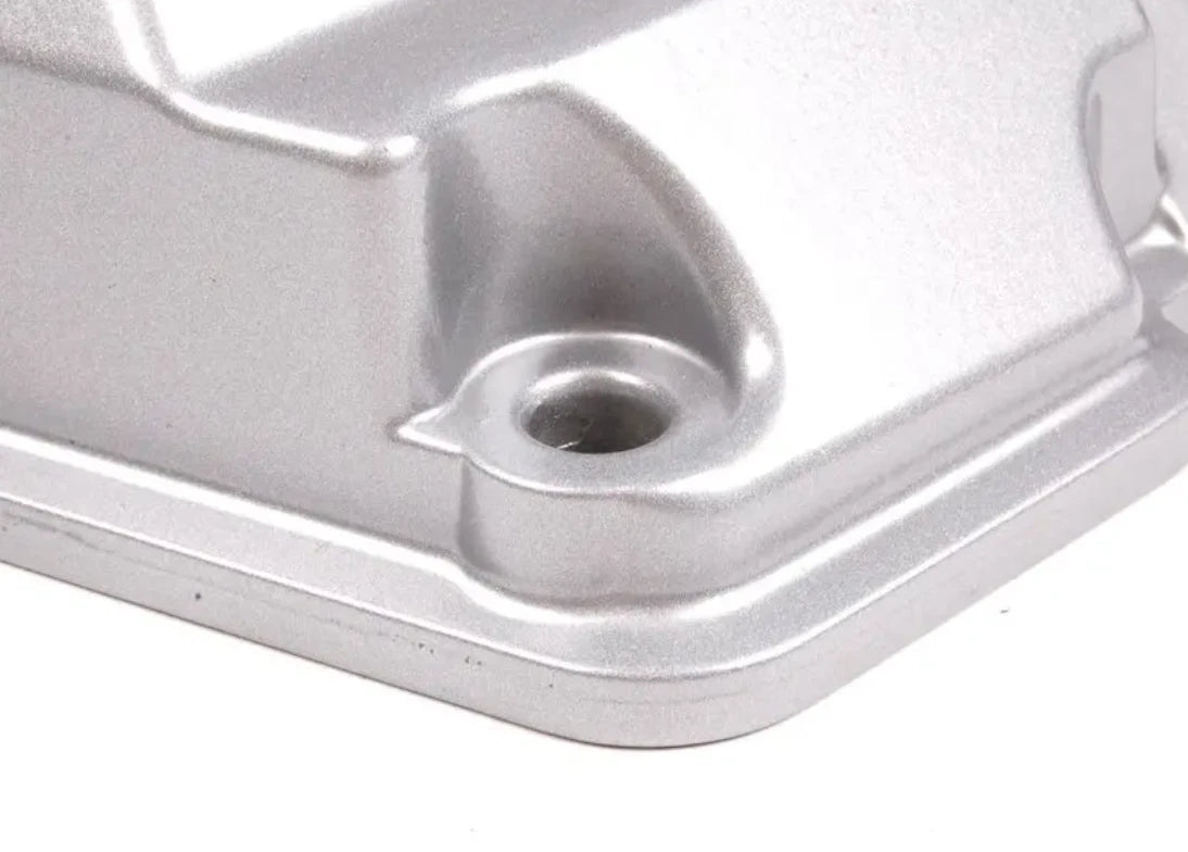 NEW BMW Z8 ROADSTER E52 ENGINE VALVE COVER 1703179 11121703179 ORIGINAL