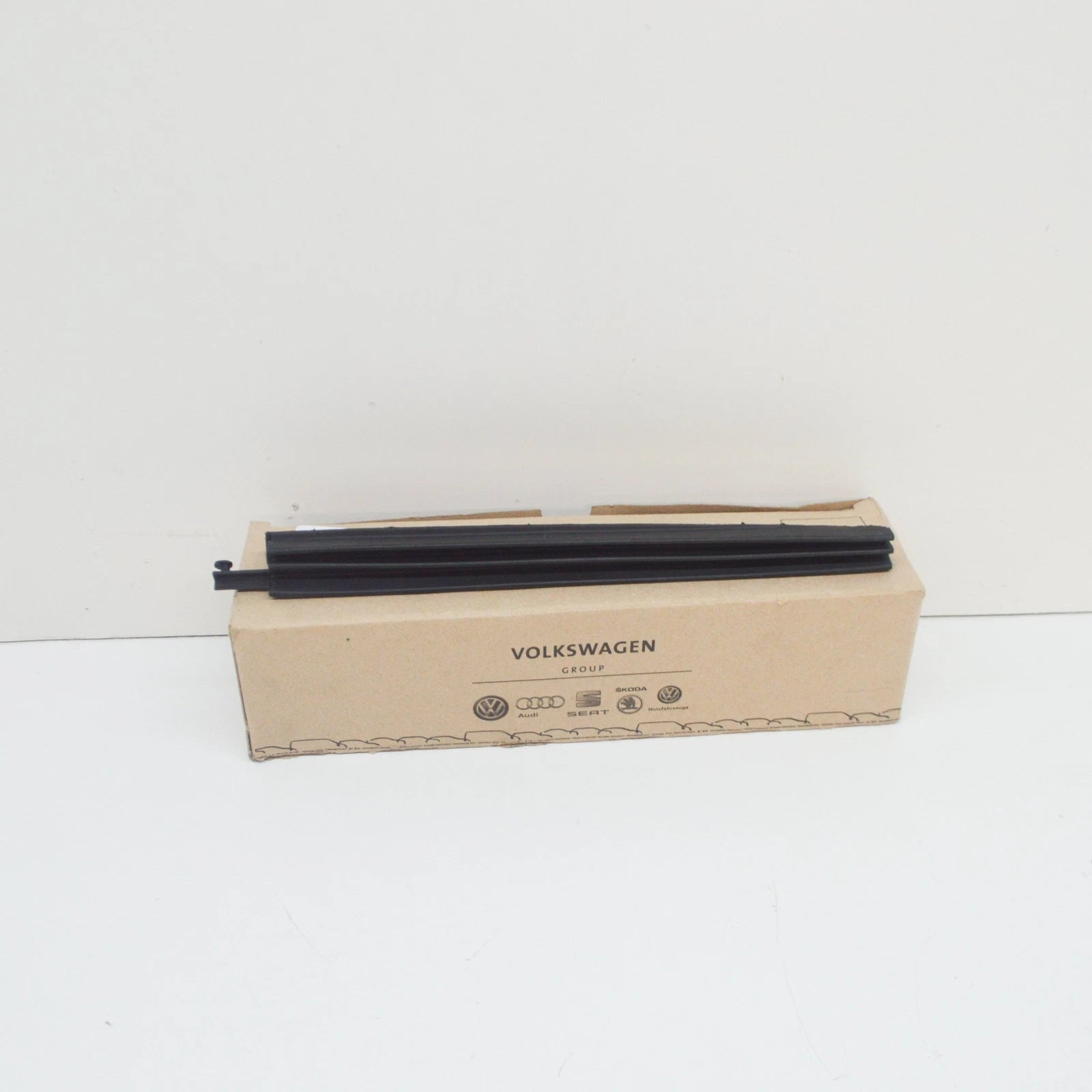 NEW VW GOLF VI 5K MK6 LEFT SUNROOF BOOT 8D0877781B01C