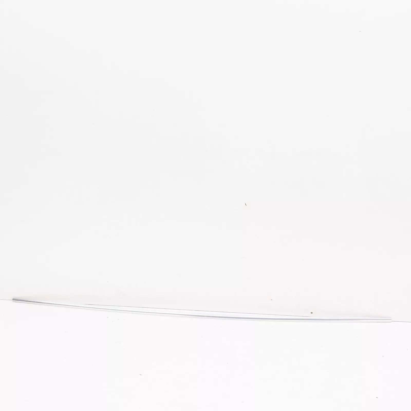 NEW BMW 5 E28 REAR UPPER WINDOW MOLDING 51311820623 1820623 ORIGINAL