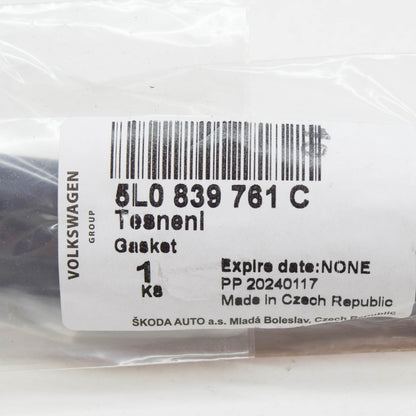 NEW SKODA YETI 5L REAR LEFT WHEEL ARCH DOOR SEAL 5L0839761C ORIGINAL