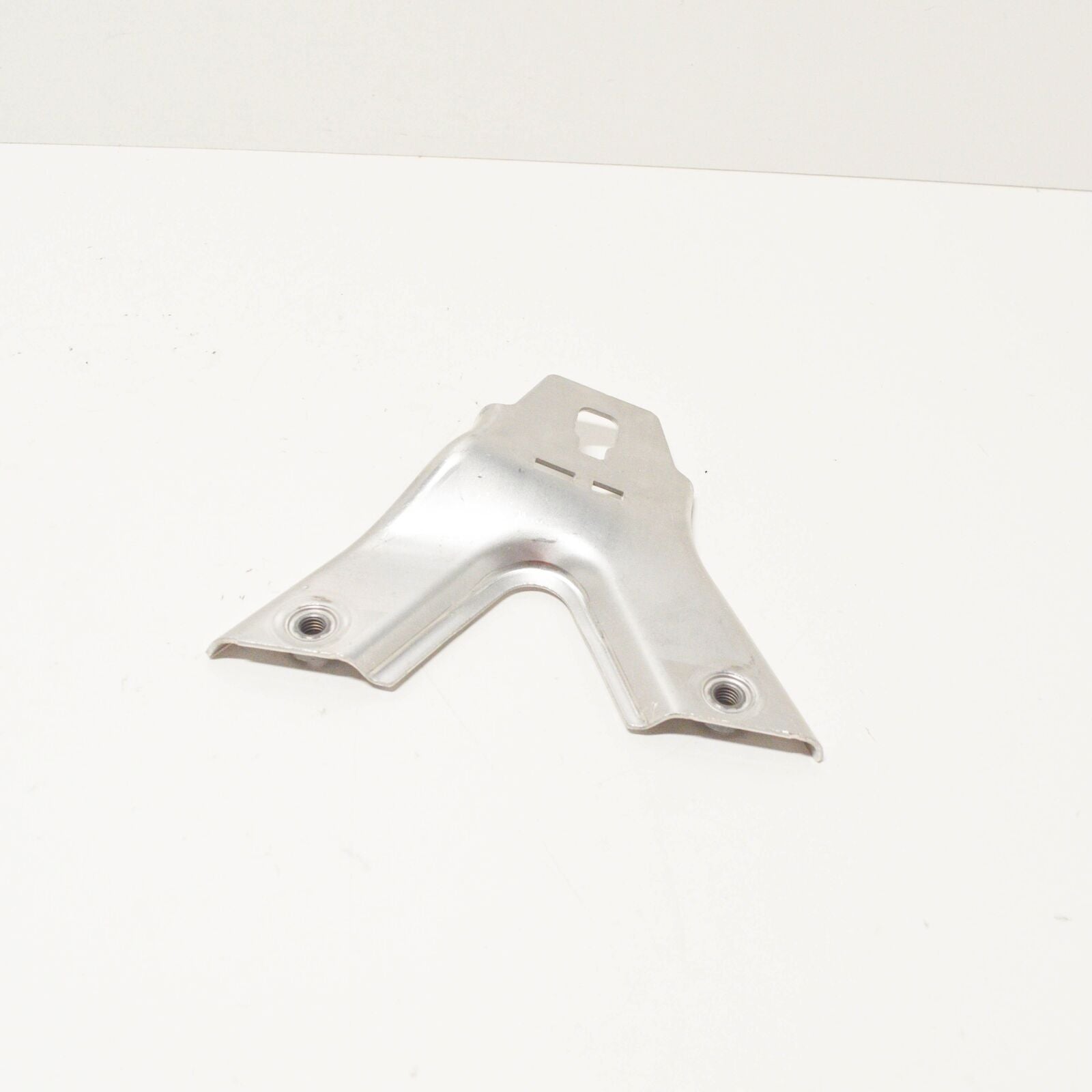 NEW MB E W213 FRONT LEFT BOTTOM CROSS MEMBER STRUT A2536201600 ORIGINAL