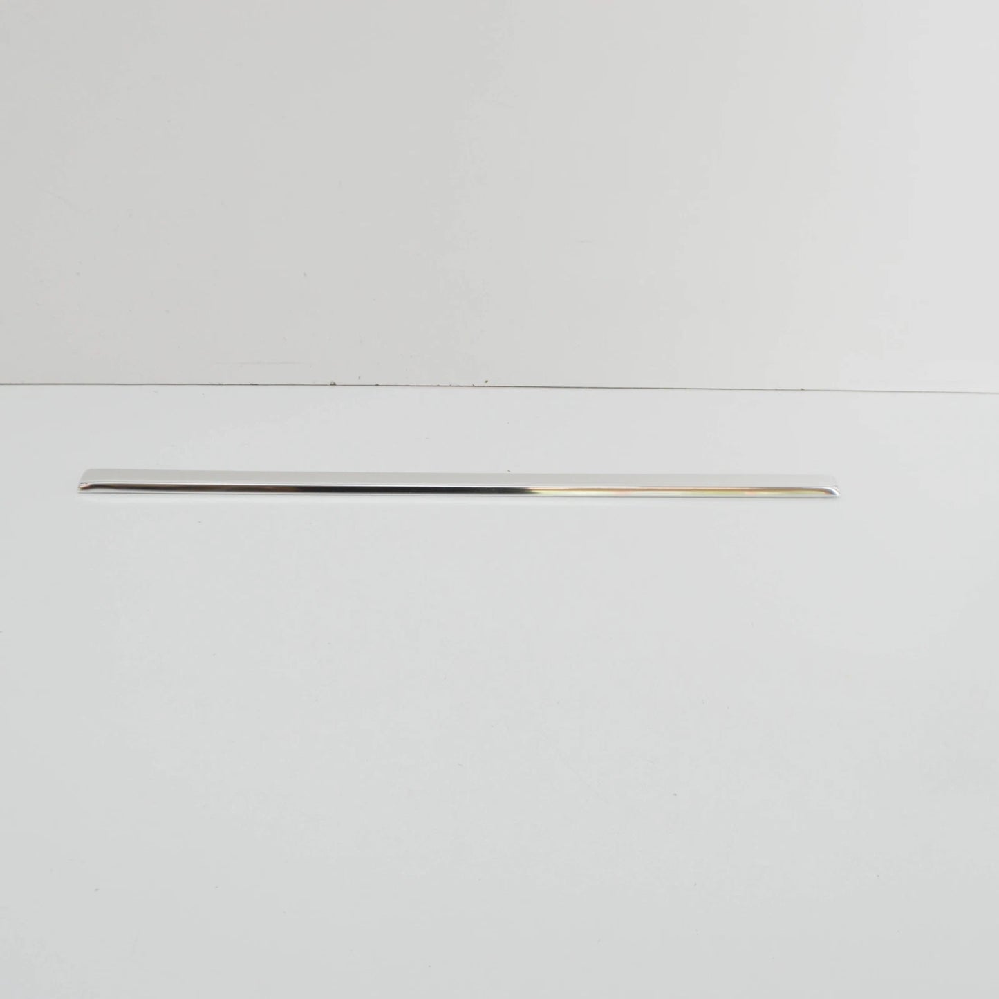 NEW BMW 3 CONVERTIBLE E30 REAR RIGHT WINDOW OUTER MOLDING 51361924758 ORIGINAL