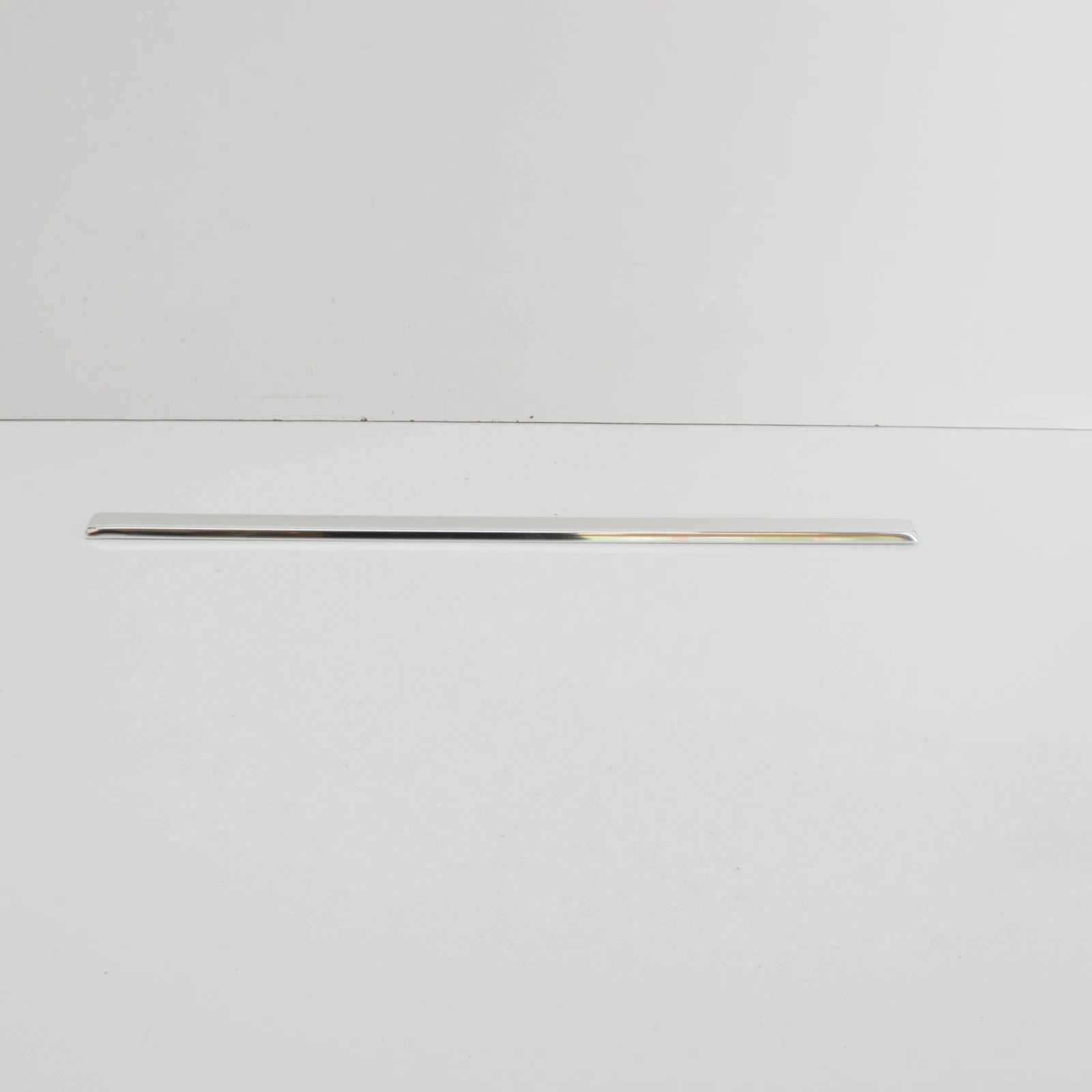 NEW BMW 3 CONVERTIBLE E30 REAR RIGHT WINDOW OUTER MOLDING 51361924758 ORIGINAL