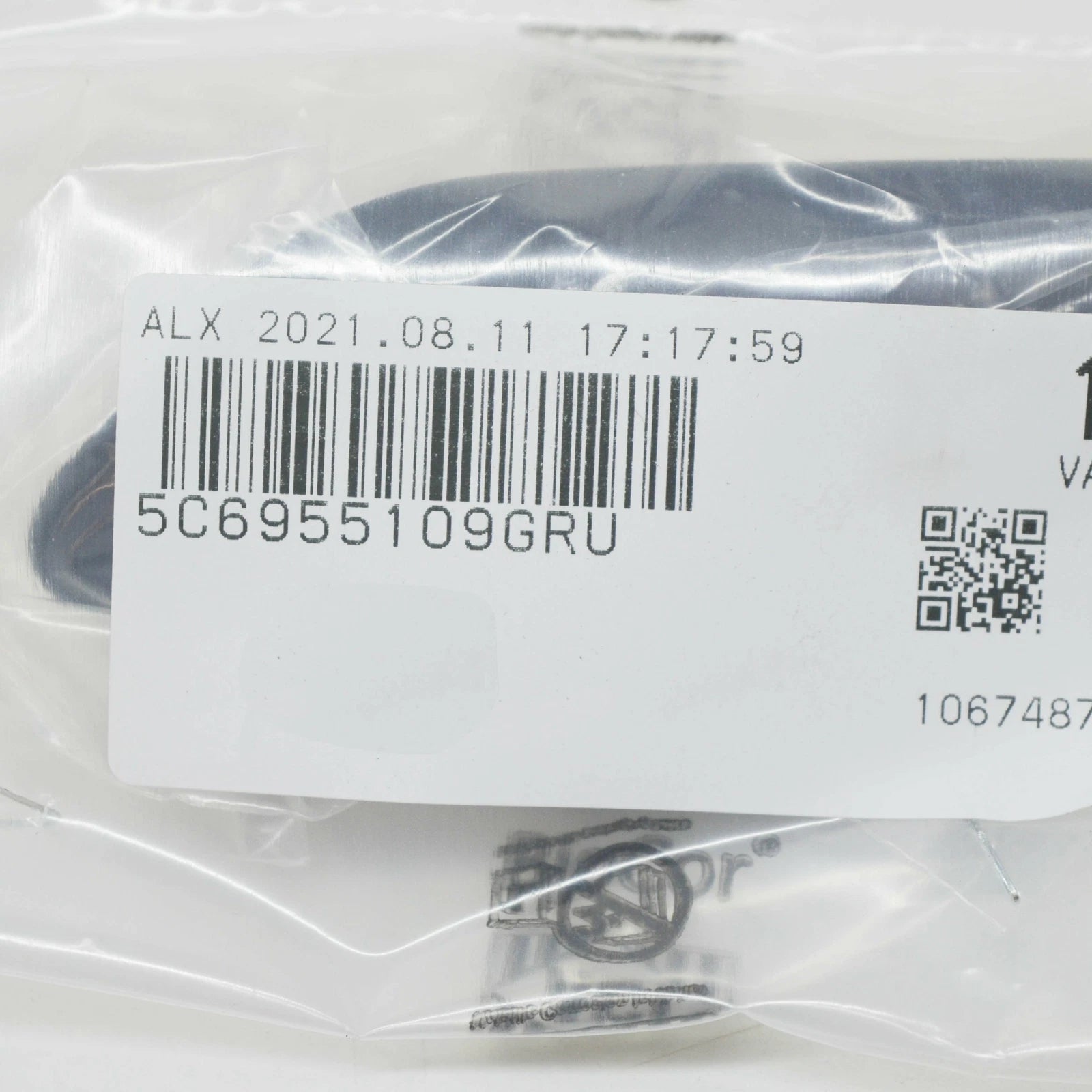 NEW VW JETTA A6 LEFT SIDE HEADLAMP WASHER COVER CAP 5C6955109GRU ORIGINAL