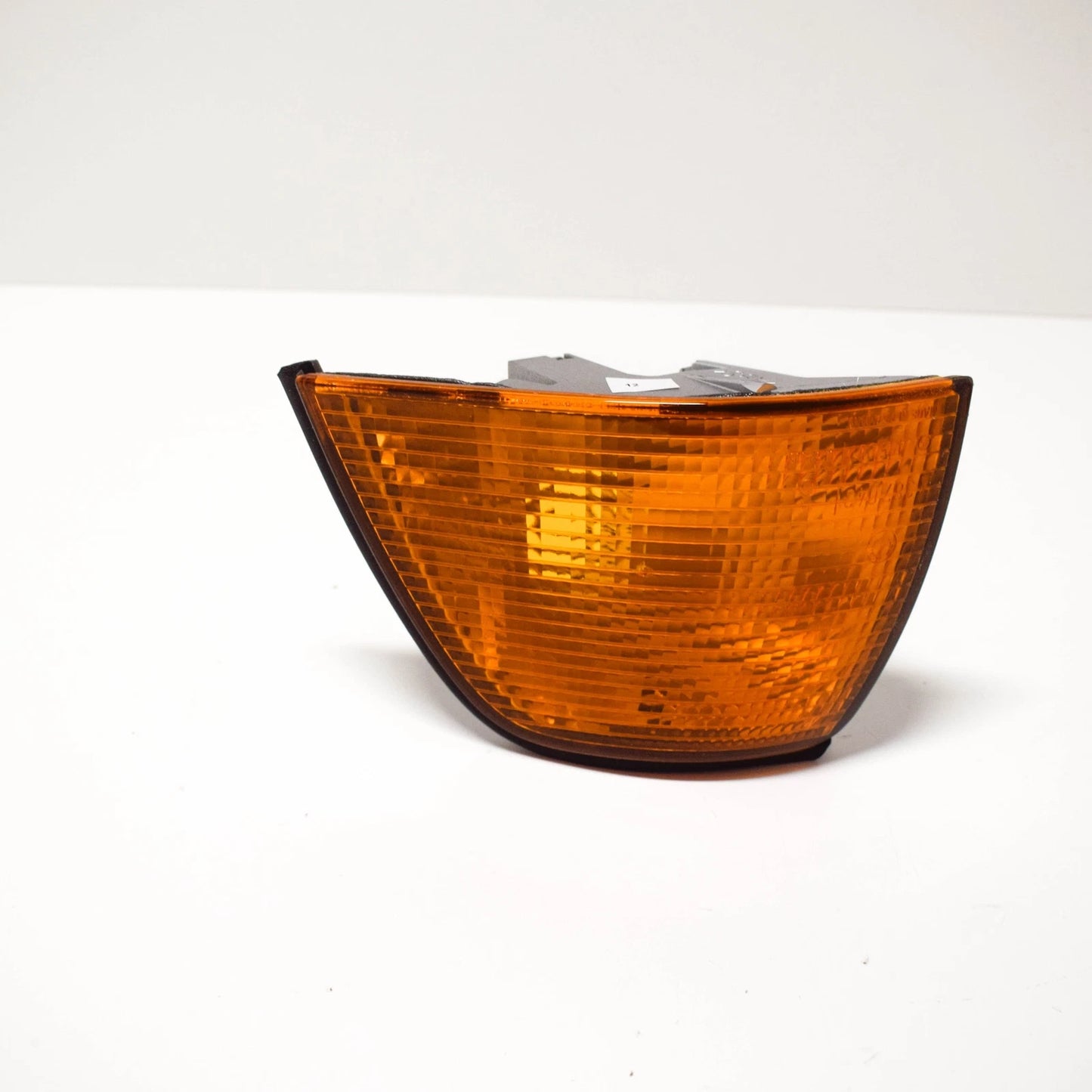 NEW BMW 3 E36 FRONT LEFT TURN INDICATOR LIGHT 63138353277 ORIGINAL