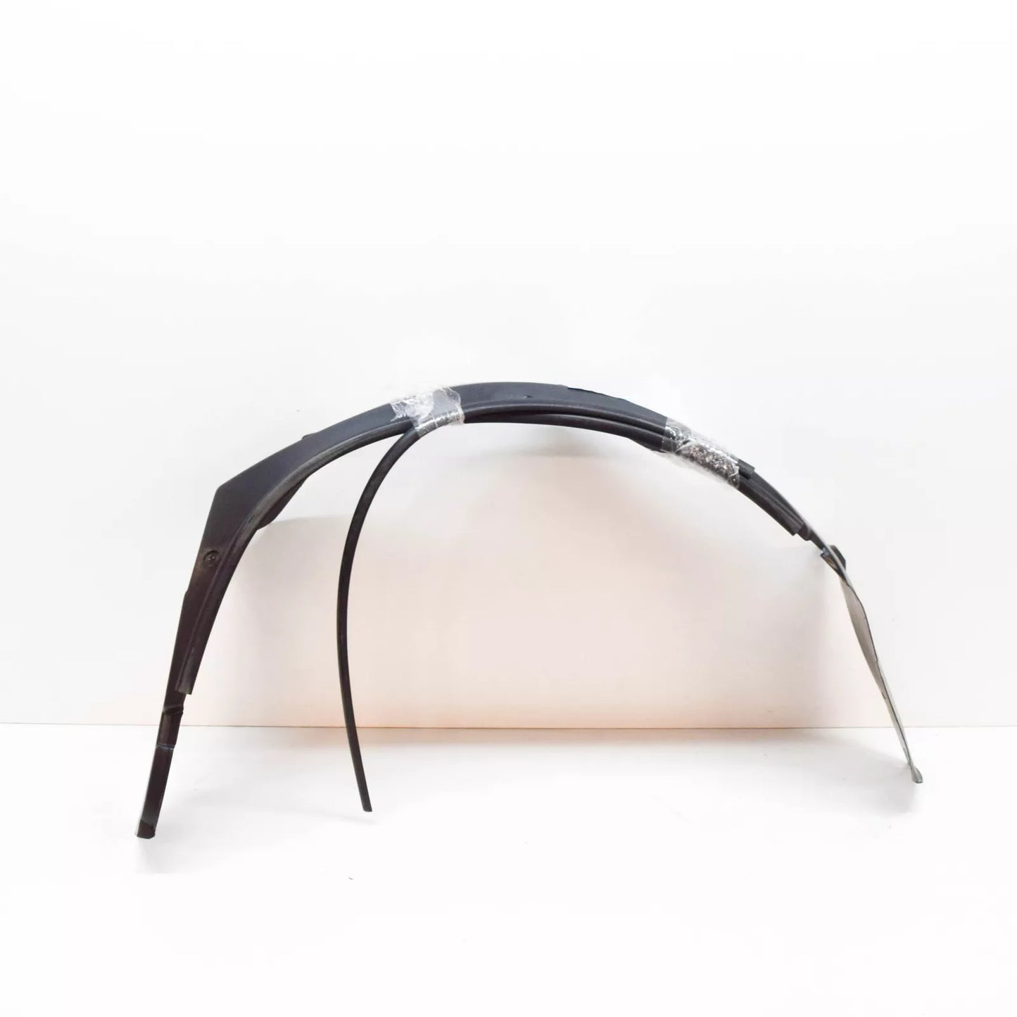 NEW BMW 8 E31 FRONT RIGHT FENDER LINER COVERING 51711970266 ORIGINAL