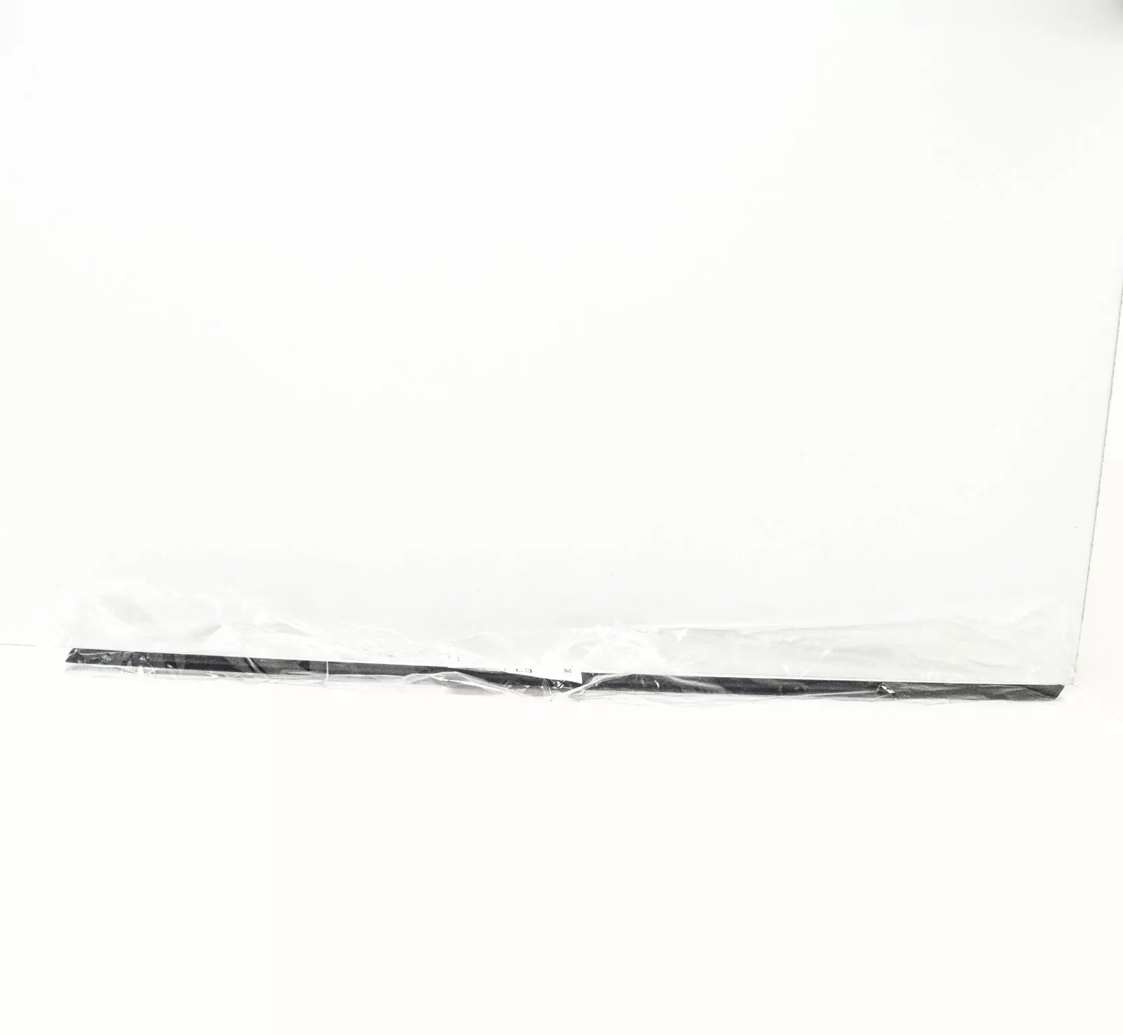 NEW AUDI A3 8P FRONT RIGHT OUTER WINDOW APERTURE SEAL 8P4837478A