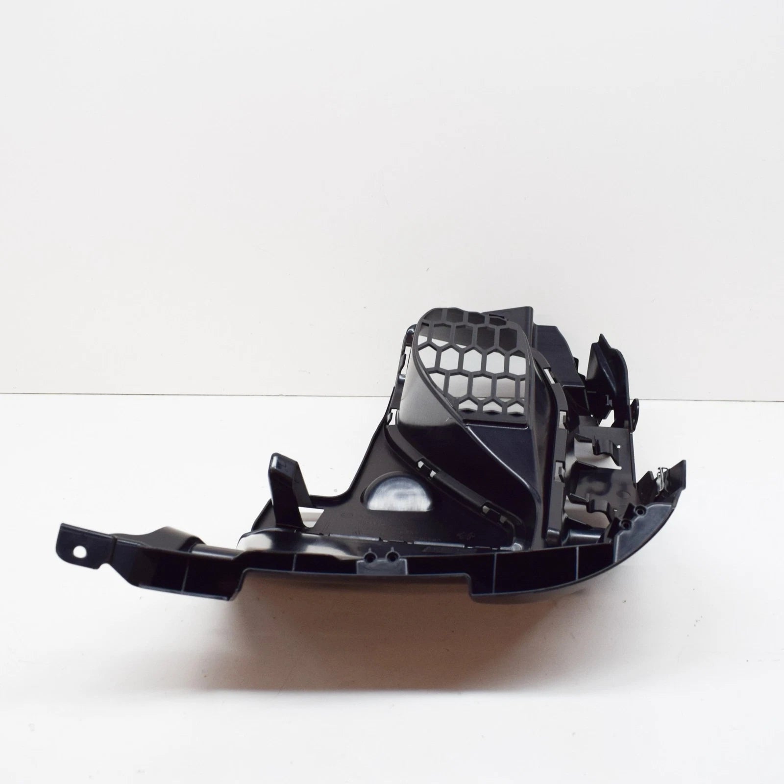 NEW BMW M2 F87 FRONT BUMPER LEFT INSERT 51118067021 8067021 2016 ORIGINAL