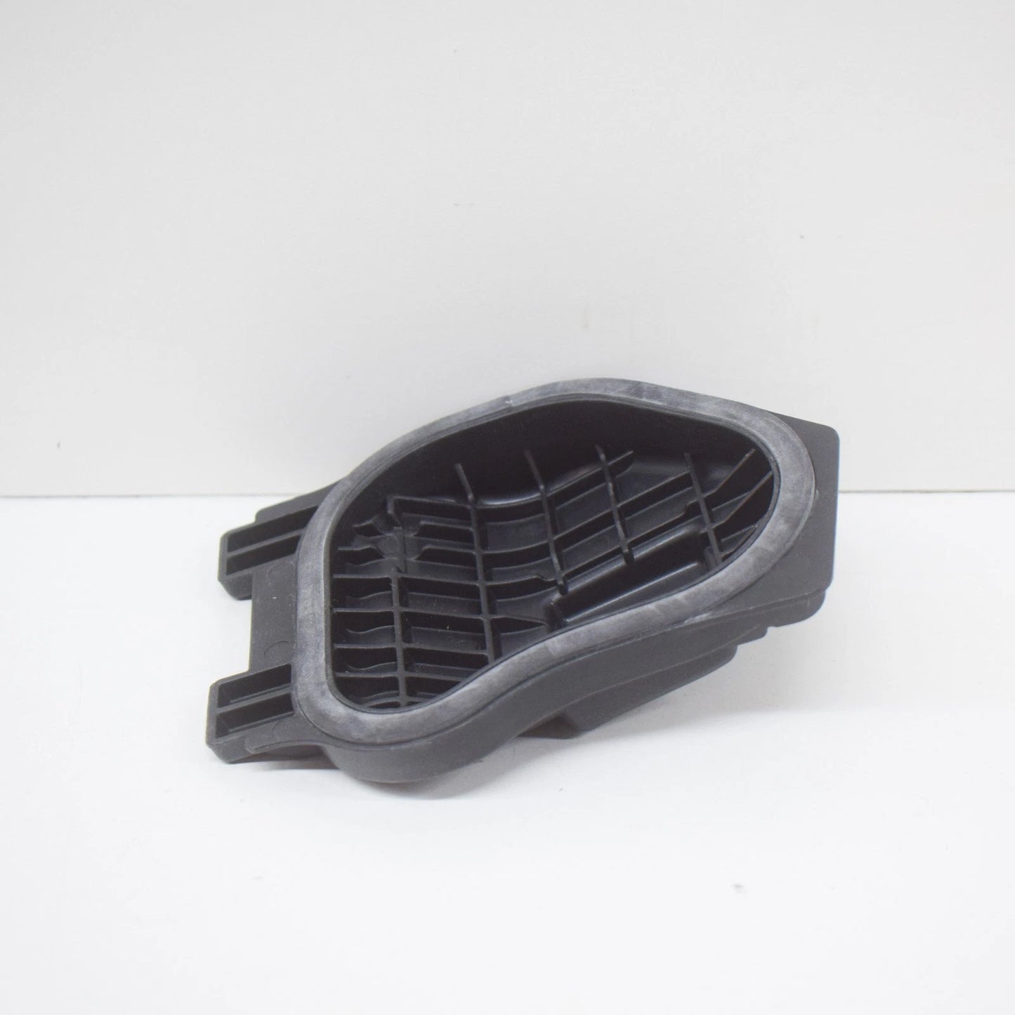 NEW VW TRANSPORTER T6 FRONT RIGHT DIPPED BEAM COVER CAP 7E0941608A ORIGINAL