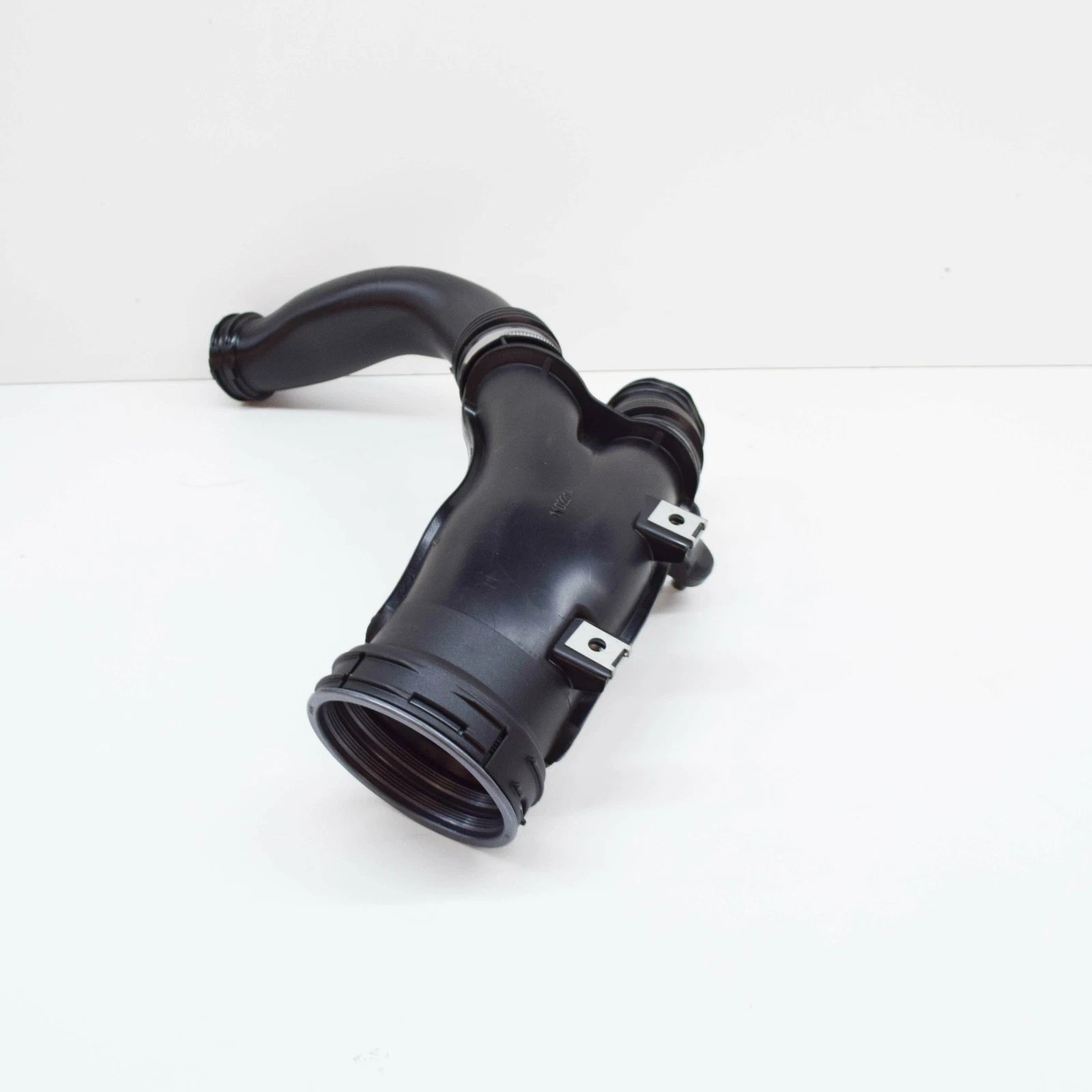 NEW BMW E71 F01 F02 SAC SEDAN AIR DUCT FILTERED PIPE 7582312 13717582312