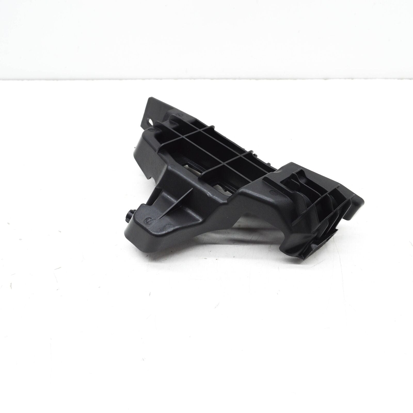 NEW AUDI A3 8Y FRONT BUMPER CARRIER LEFT GUIDE 8Y0807183A ORIGINAL