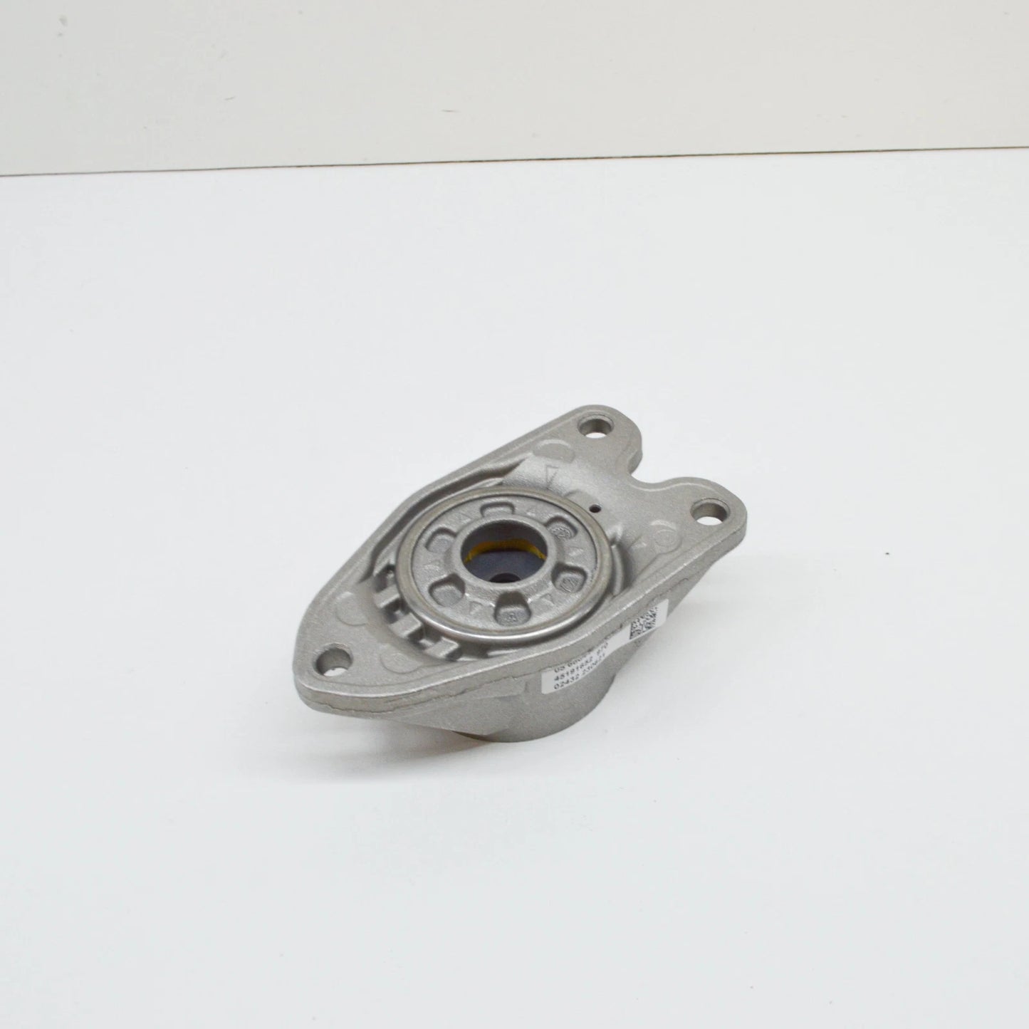 NEW BMW 4 CABRIO F33, F83 REAR SHOCK MOUNT 33506864452 6864452 ORIGINAL