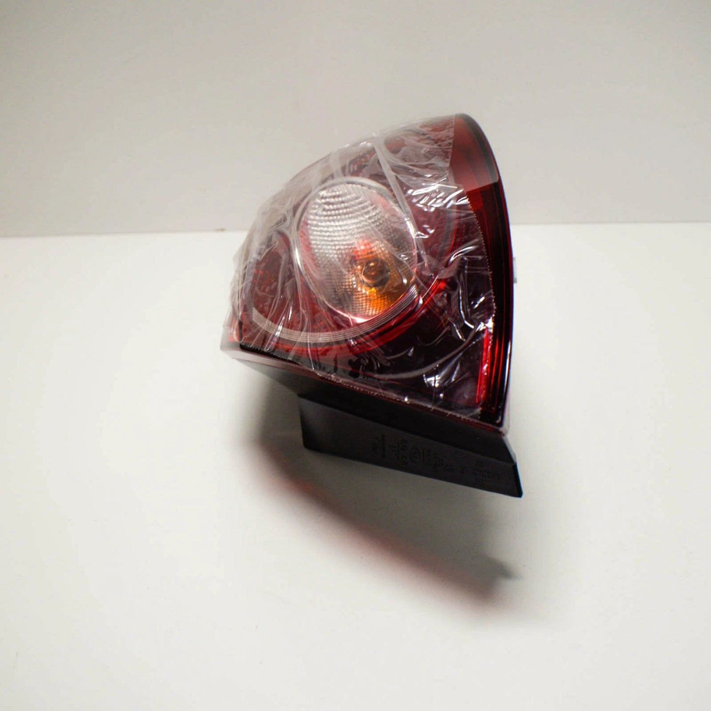 NEW VOLKSWAGEN PASSAT CC REAR RIGHT OUTER TAIL LIGHT LAMP 3C8945208S ORIGINAL