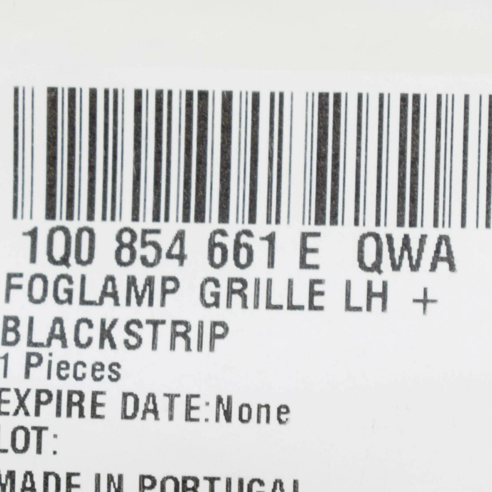 NEW VOLKSWAGEN EOS 1F7 1F8 FRONT BUMPER LEFT GRILLE 1Q0854661EQWA ORIGINAL