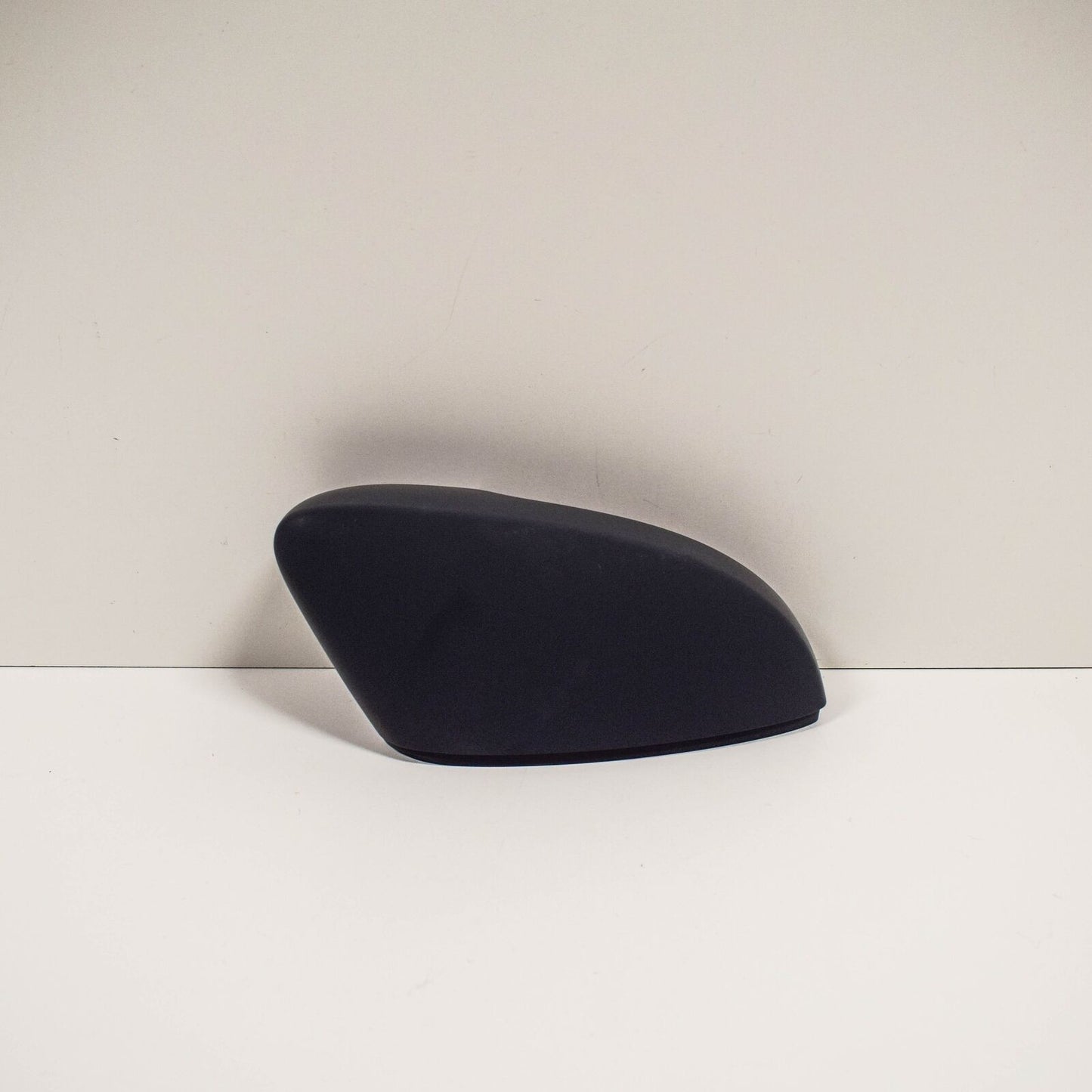 NEW VOLKSWAGEN BEETLE A5 FRONT RIGHT DOOR MIRROR CAP COVER 5C6857538AGRU