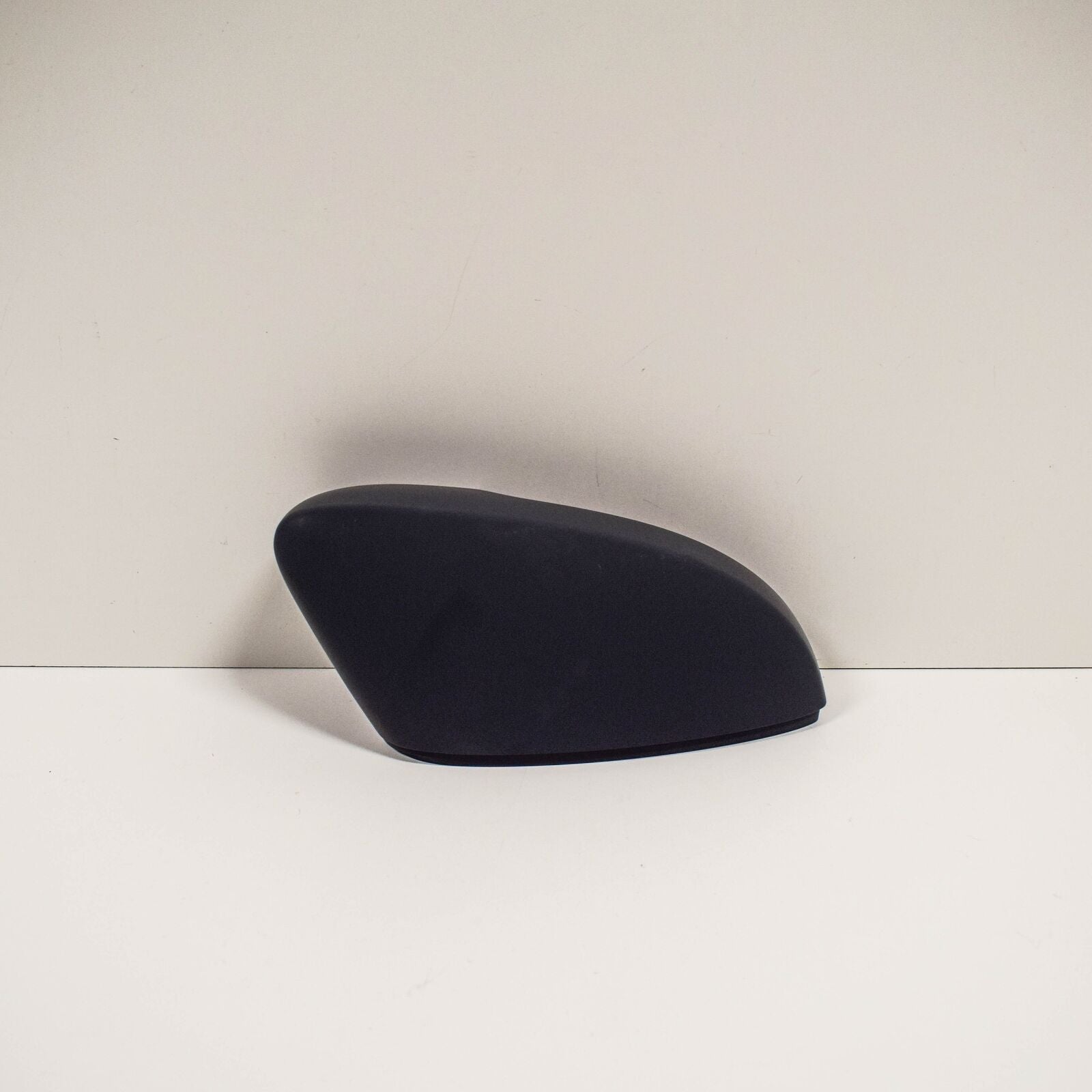 NEW VOLKSWAGEN BEETLE A5 FRONT RIGHT DOOR MIRROR CAP COVER 5C6857538AGRU