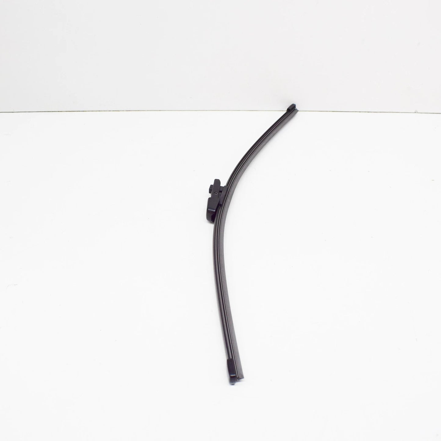 NEW VOLKSWAGEN TRANSPORTER T6 REAR AERO WIPER BLADE 7E0955425C ORIGINAL
