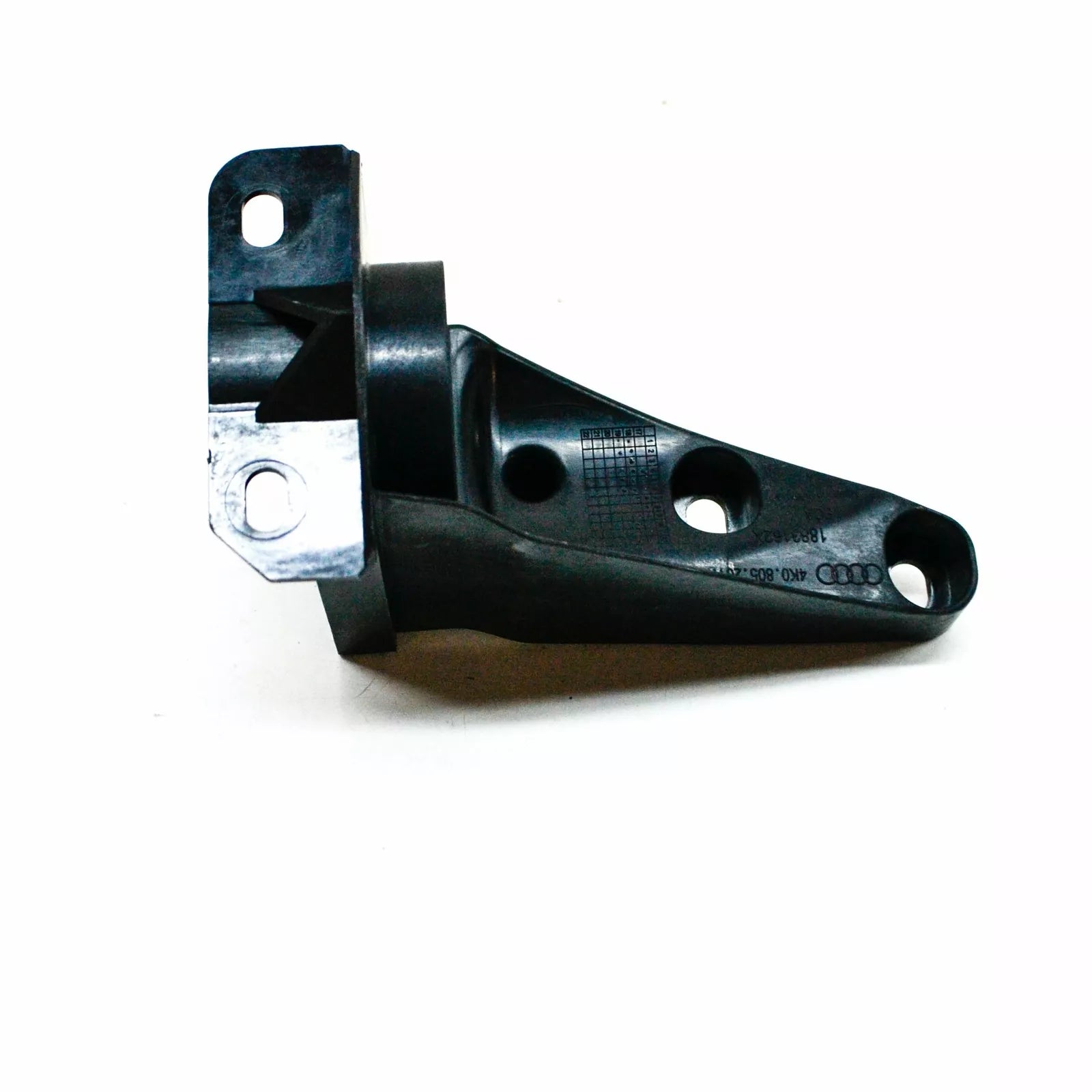 NEW AUDI A6 C8 FRONT RADIATOR SUPPORT LEFT BRACKET MOUNT 4K0805201A ORIGINAL