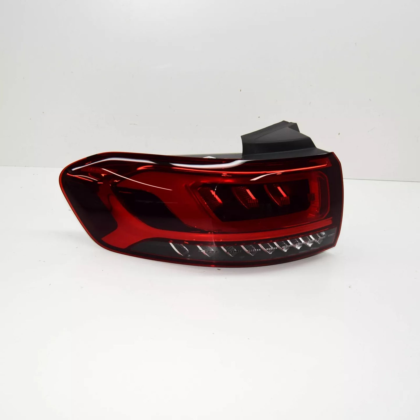 NEW MERCEDES-BENZ GLB X247 REAR LEFT OUTER TAILLIGHT A2479065503 ORIGINAL