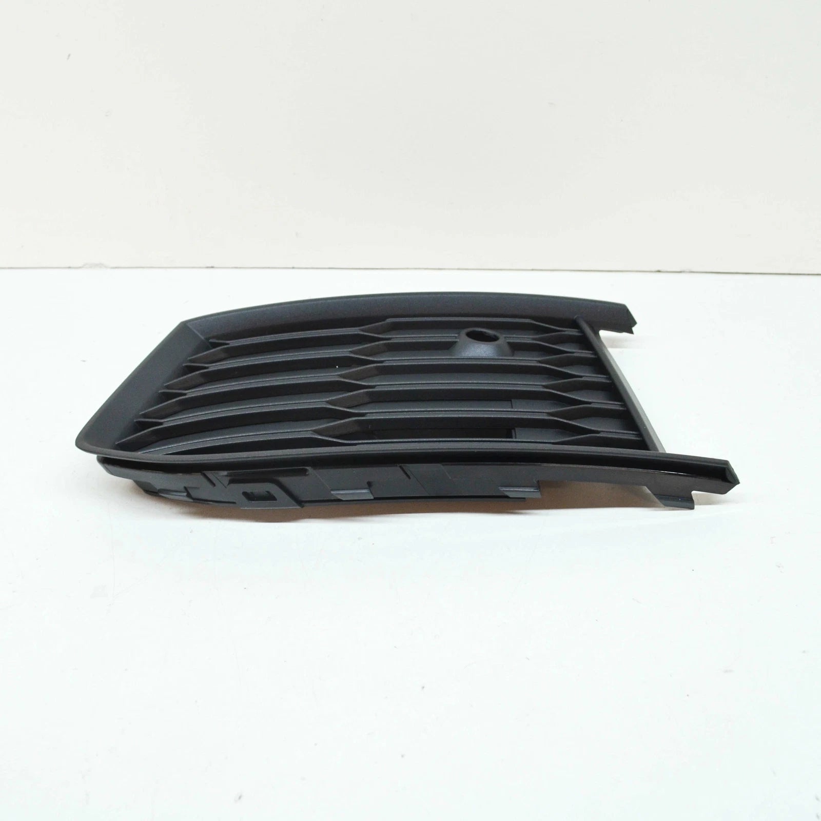 NEW AUDI A6 C8 FRONT BUMPER LEFT GRILLE 4K0807647A9B9