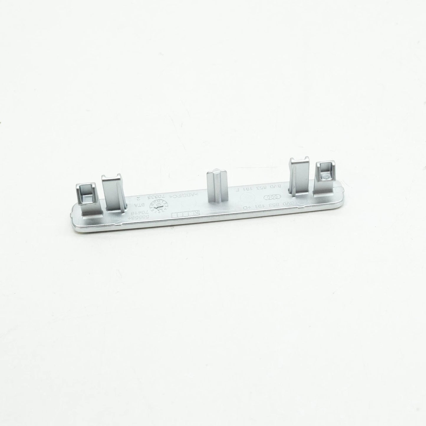 NEW AUDI A3 8V INTERIOR GLOVE BOX AUDI RINGE BADGE TRIM 8V0853191F3Q7 ORIGINAL