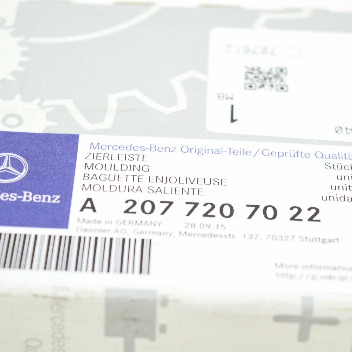 NEW MERCEDES-BENZ E COUPE C207 FRONT RIGHT DOOR MOULDING A2077207022 ORIGINAL