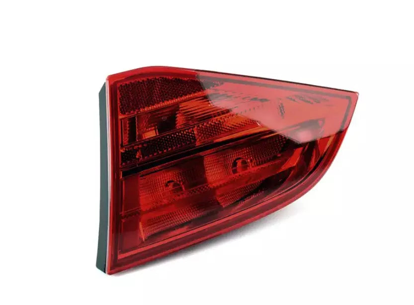NEW AUDI A4 AVANT B8 REAR RIGHT INNER TAILLIGHT 8K9945094A ORIGINAL