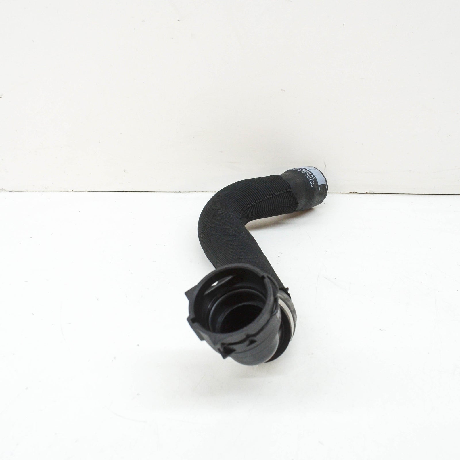 NEW AUDI Q8 RIGHT SIDE WATER RADIATOR COOLANT HOSE 4M0122101DR ORIGINAL