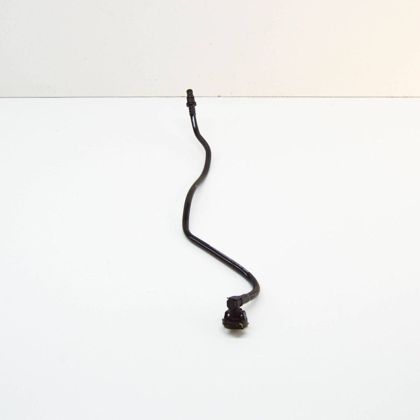 NEW MERCEDES-BENZ S-CLASS W222 COOLANT TANK LINE A2225012825 ORIGINAL