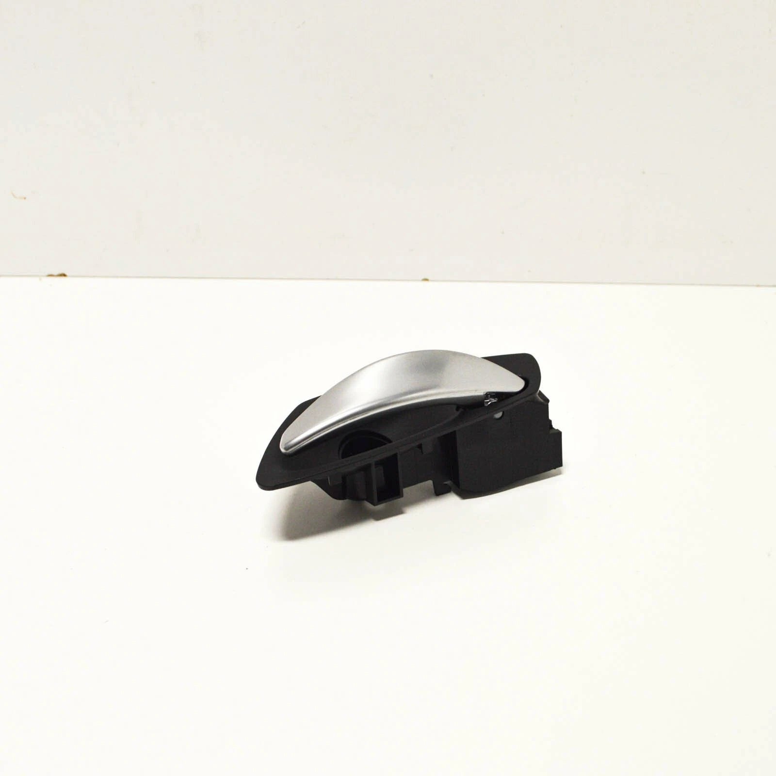 NEW BMW Z4 E86 COUPE FRONT RIGHT DOOR INNER HANDLE 51418040652 8040652 ORIGINAL