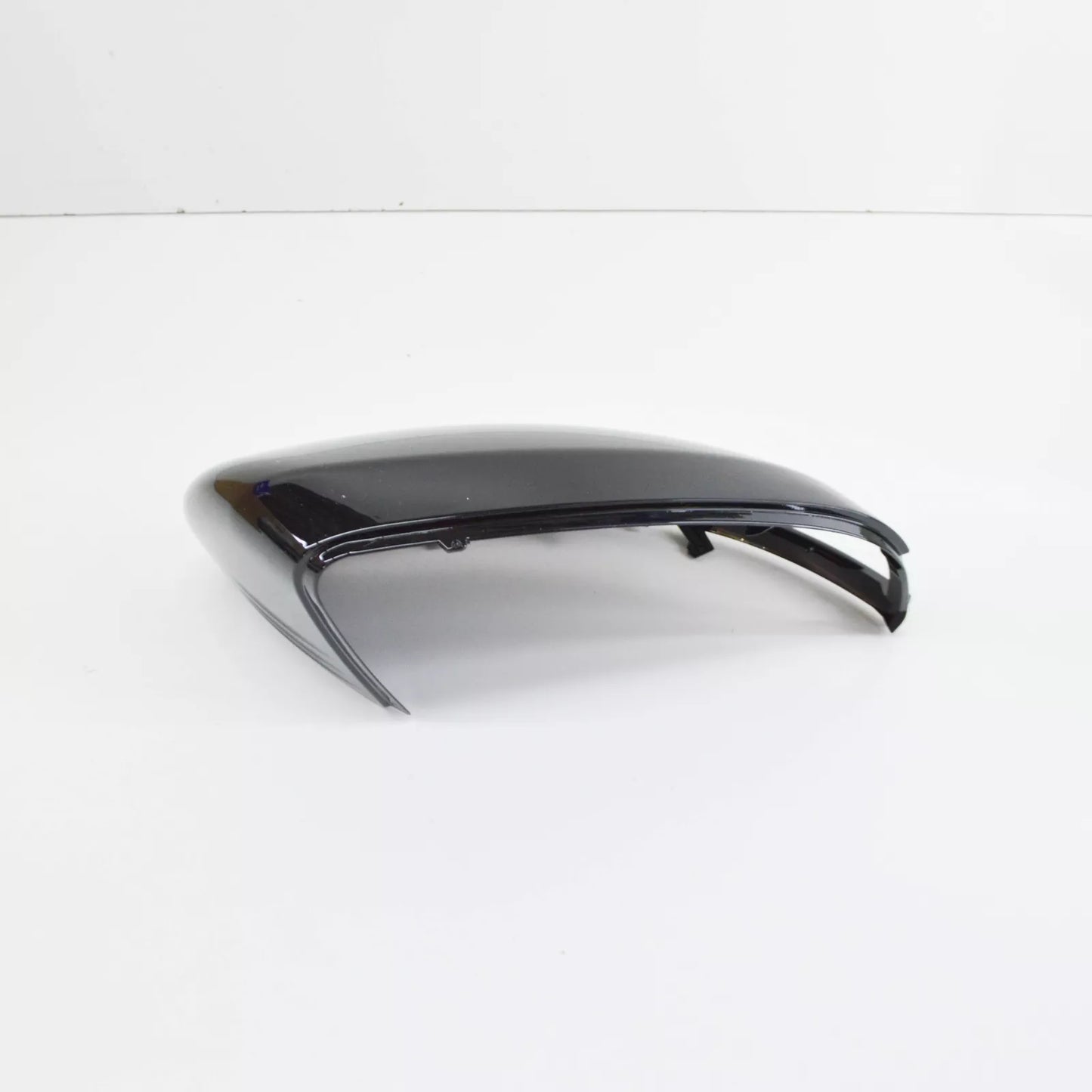 NEW MERCEDES-BENZ C-CLASS W205 RIGHT MIRROR COVER A09981150009197 ORIGINAL