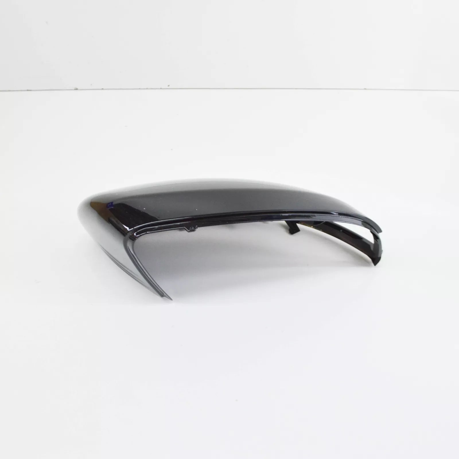 NEW MERCEDES-BENZ C-CLASS W205 RIGHT MIRROR COVER A09981150009197 ORIGINAL