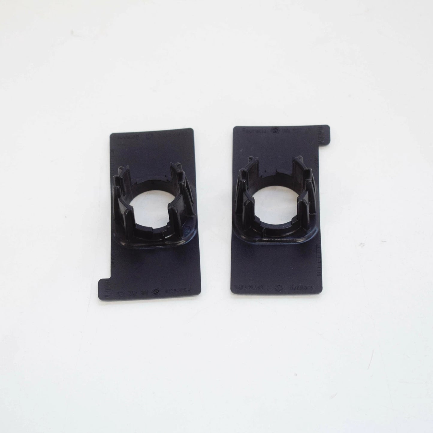 NEW VW GOLF MK7 FRONT BUMPER CENTER PARK SENSOR BRACKET KIT 5G0919493C ORIGINAL