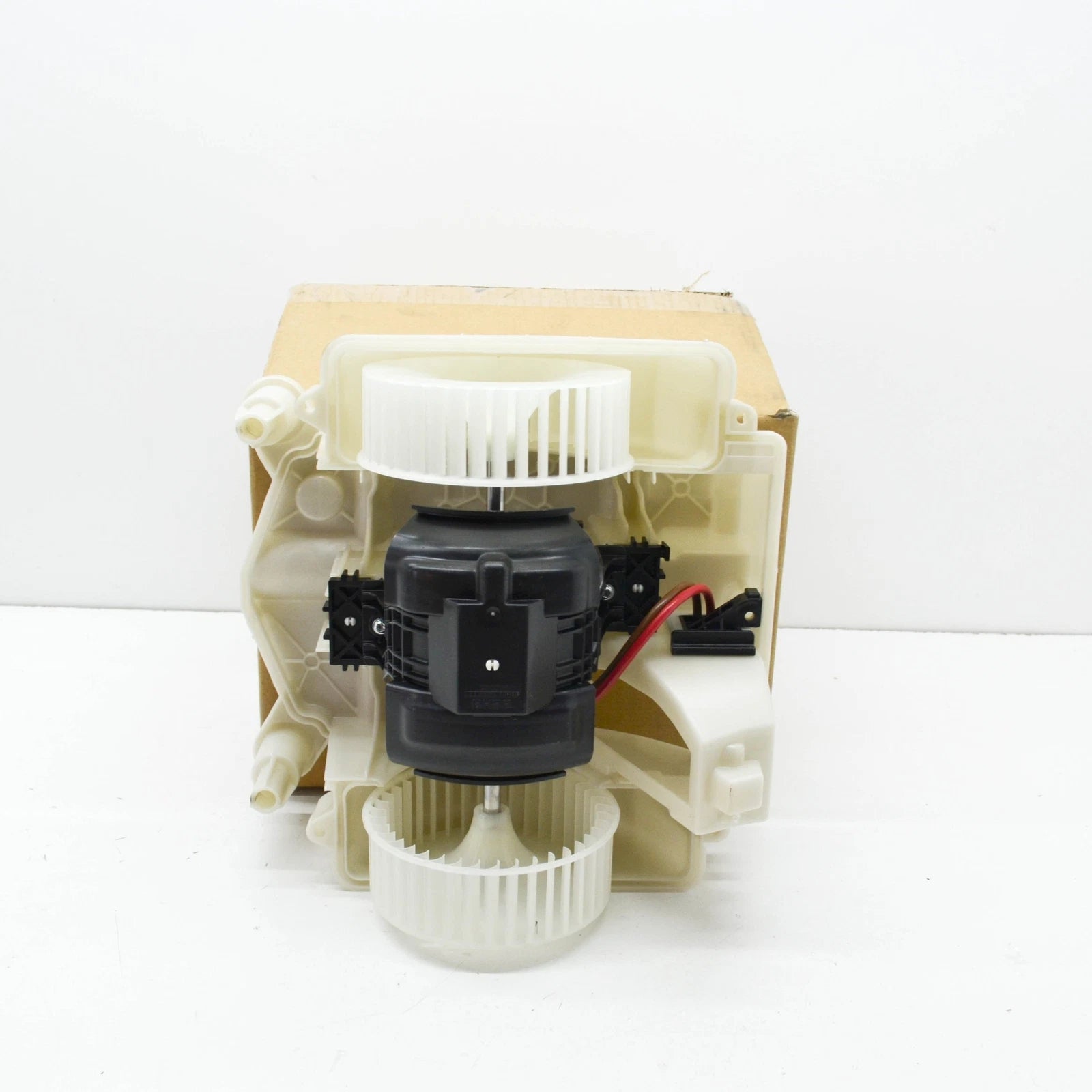 NEW MERCEDES-BENZ S W222 HEATER BLOWER FAN MOTOR A2228202214 ORIGINAL