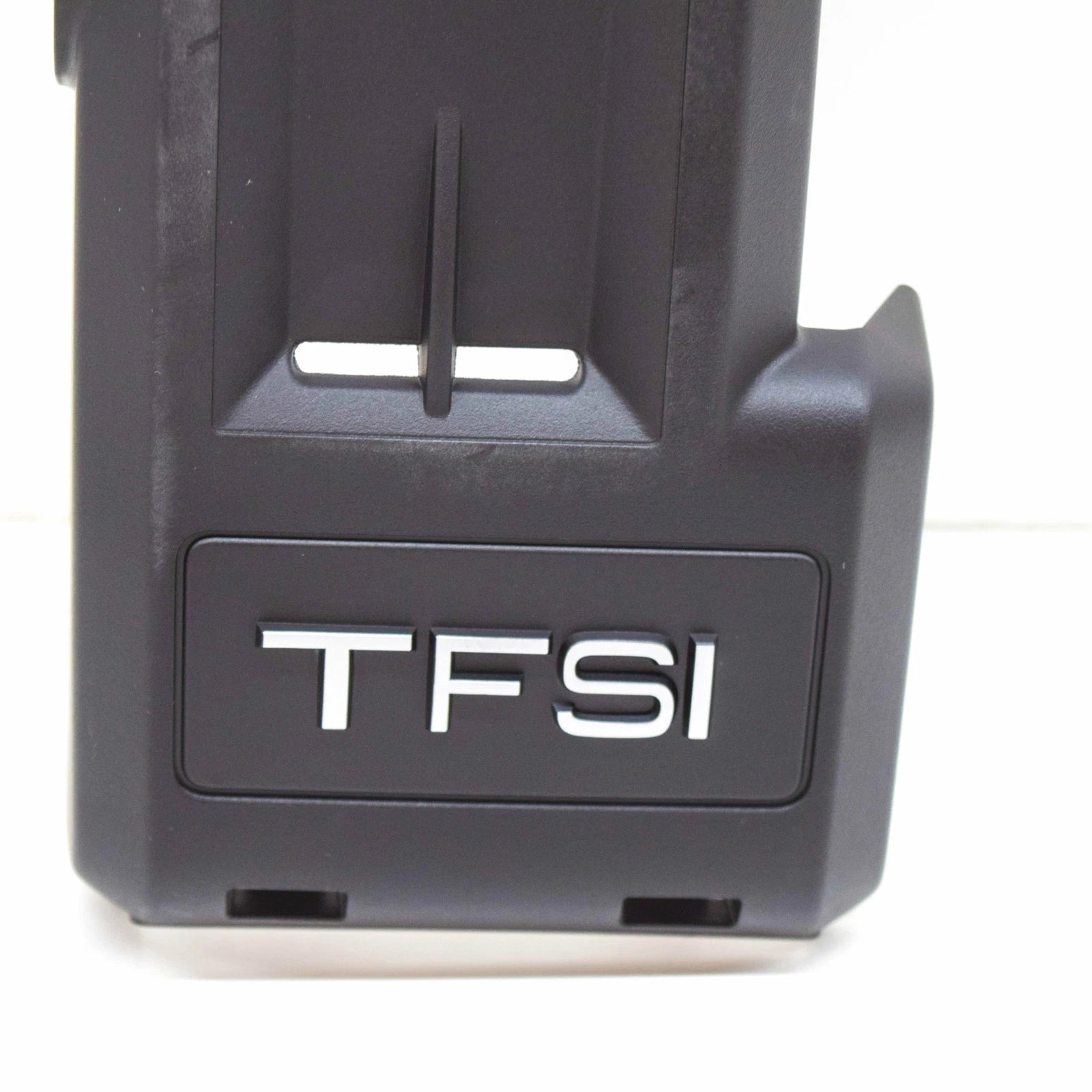 NEW AUDI A3 8P7 ENGINE COVER 1.2 TFSI 77KW PETROL 03F103935A