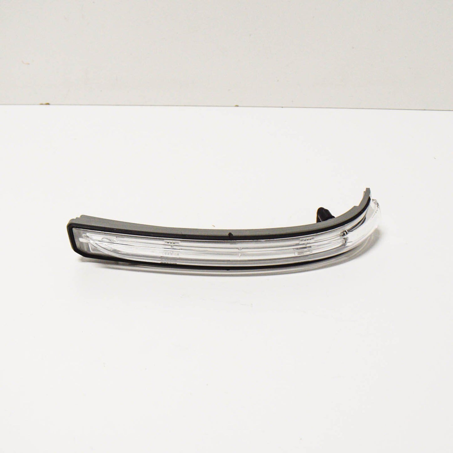 NEW MERCEDES BENZ A W169 LEFT MIRROR TURN SIGNAL A1698201121 ORIGINAL